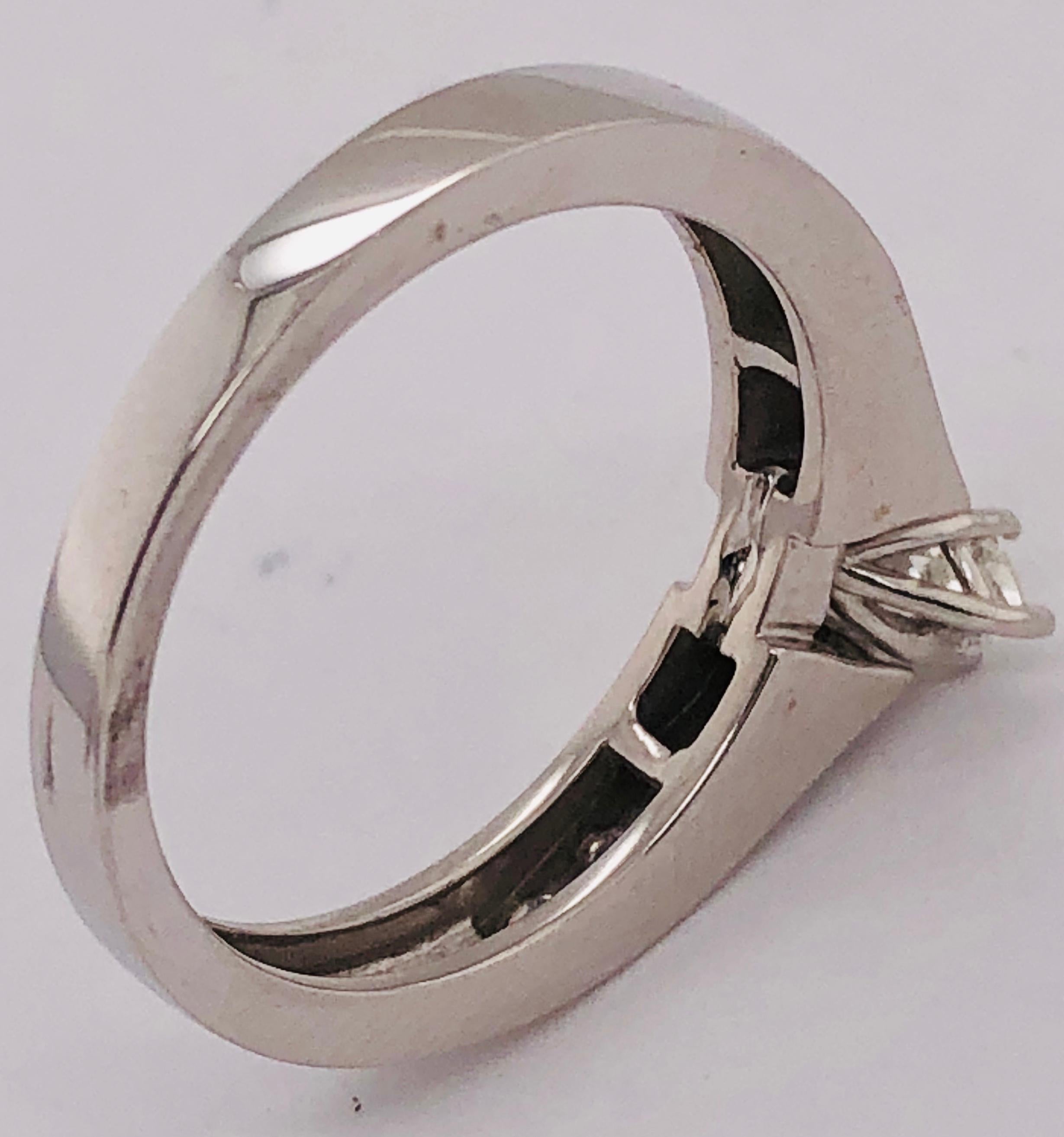 14 Karat White Gold Diamond Engagement Bridal Ring For Sale 5
