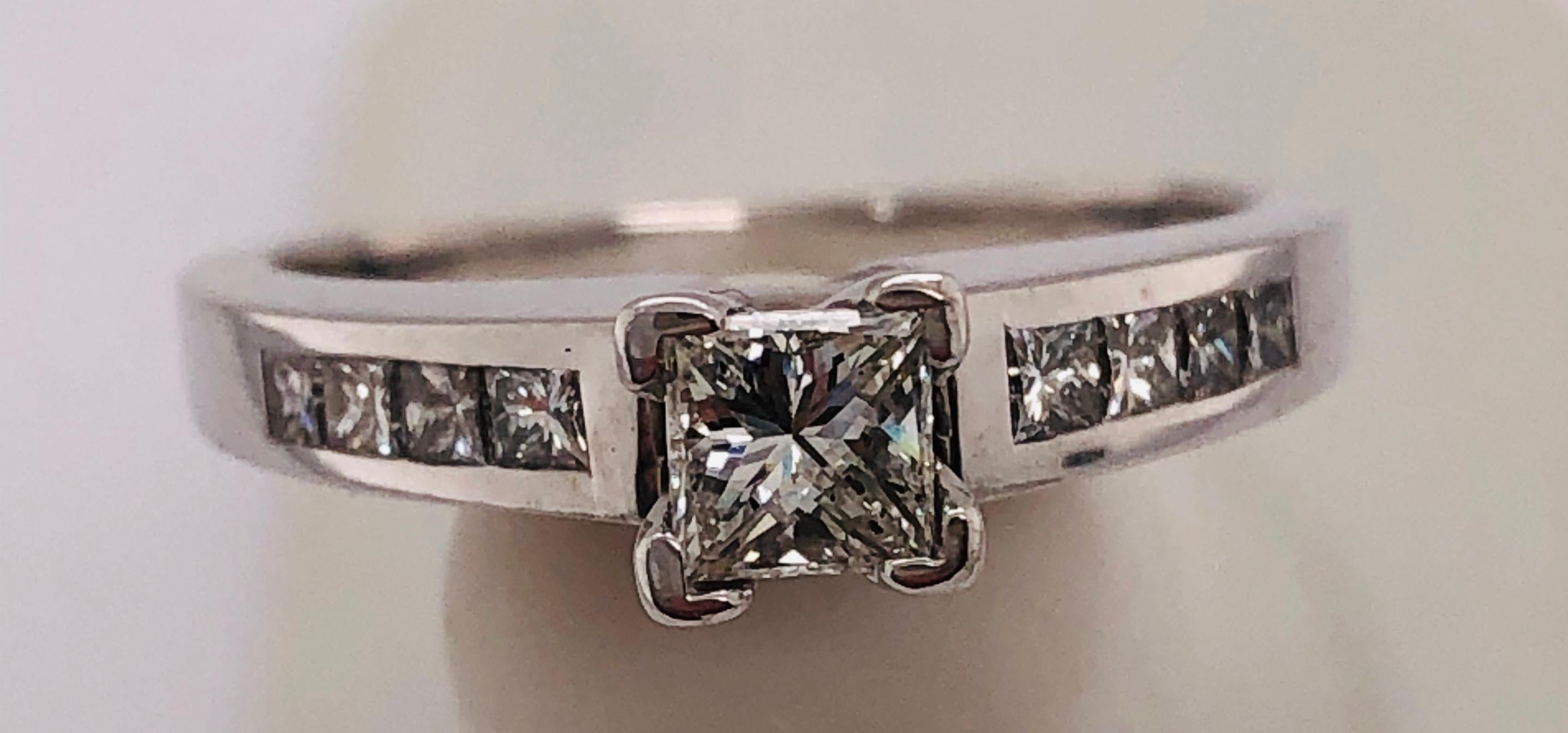14 Karat White Gold Diamond Engagement Ring 1.40 Total Diamond Weight For Sale 7