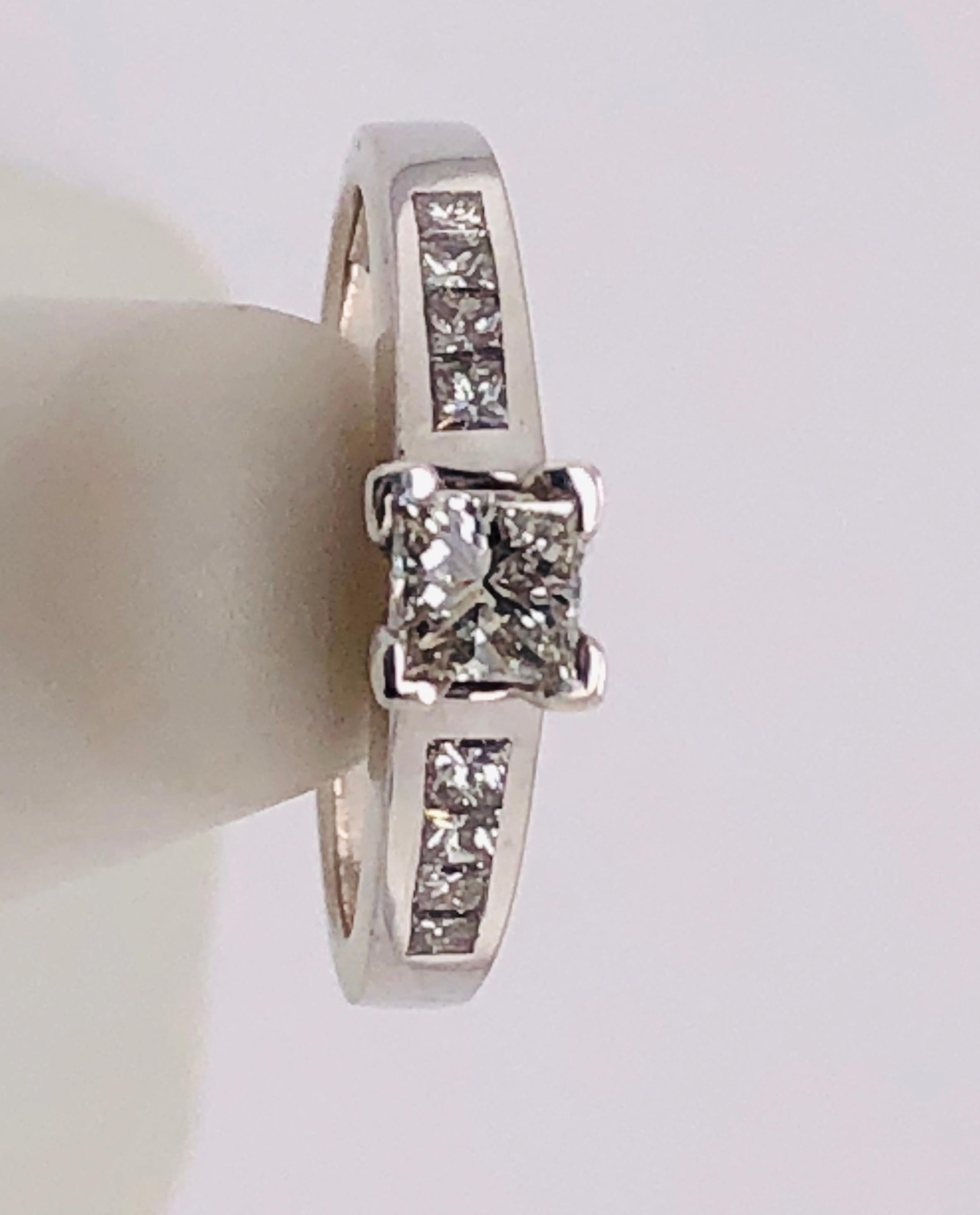 14 Karat White Gold Diamond Engagement Ring 1.40 Total Diamond Weight For Sale 9