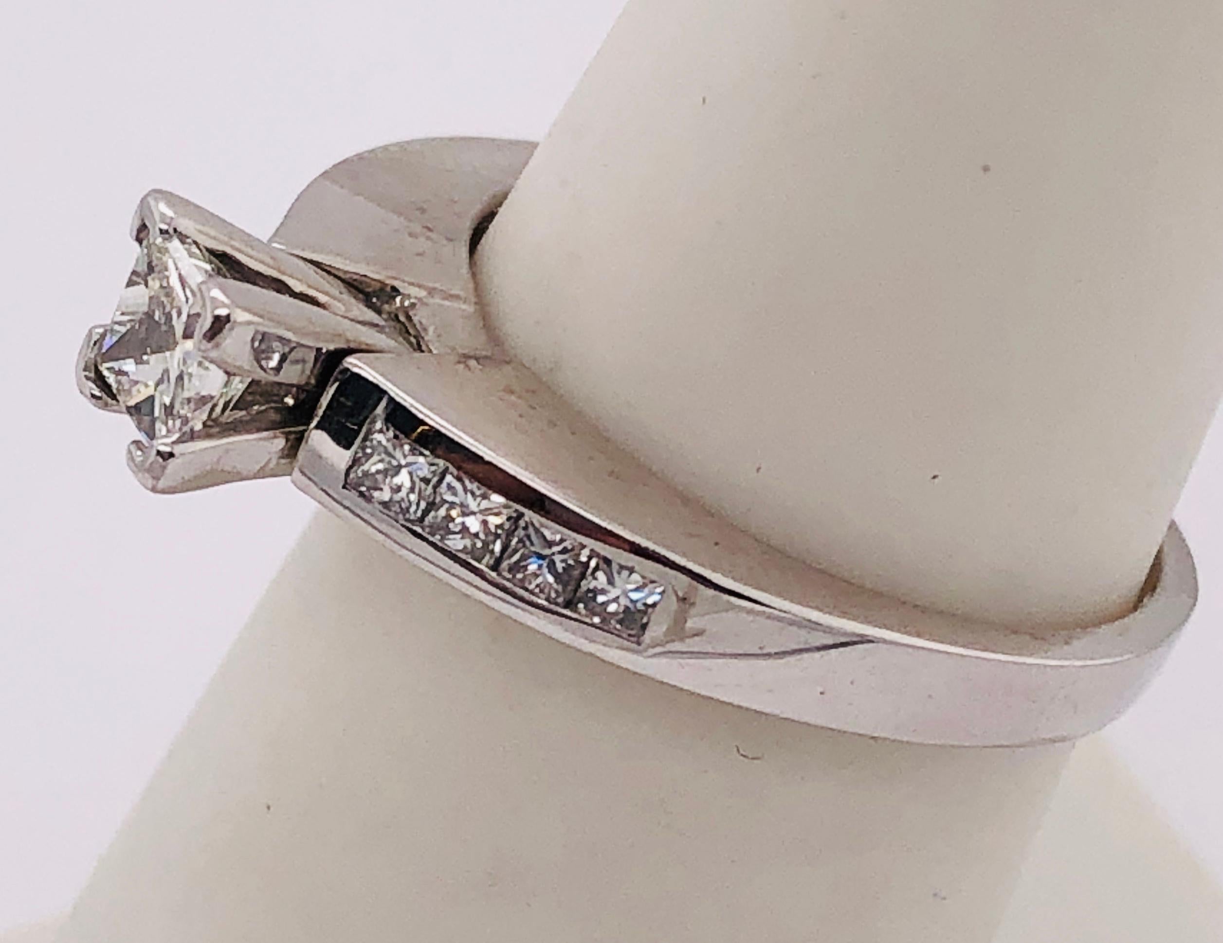 Round Cut 14 Karat White Gold Diamond Engagement Ring 1.40 Total Diamond Weight For Sale