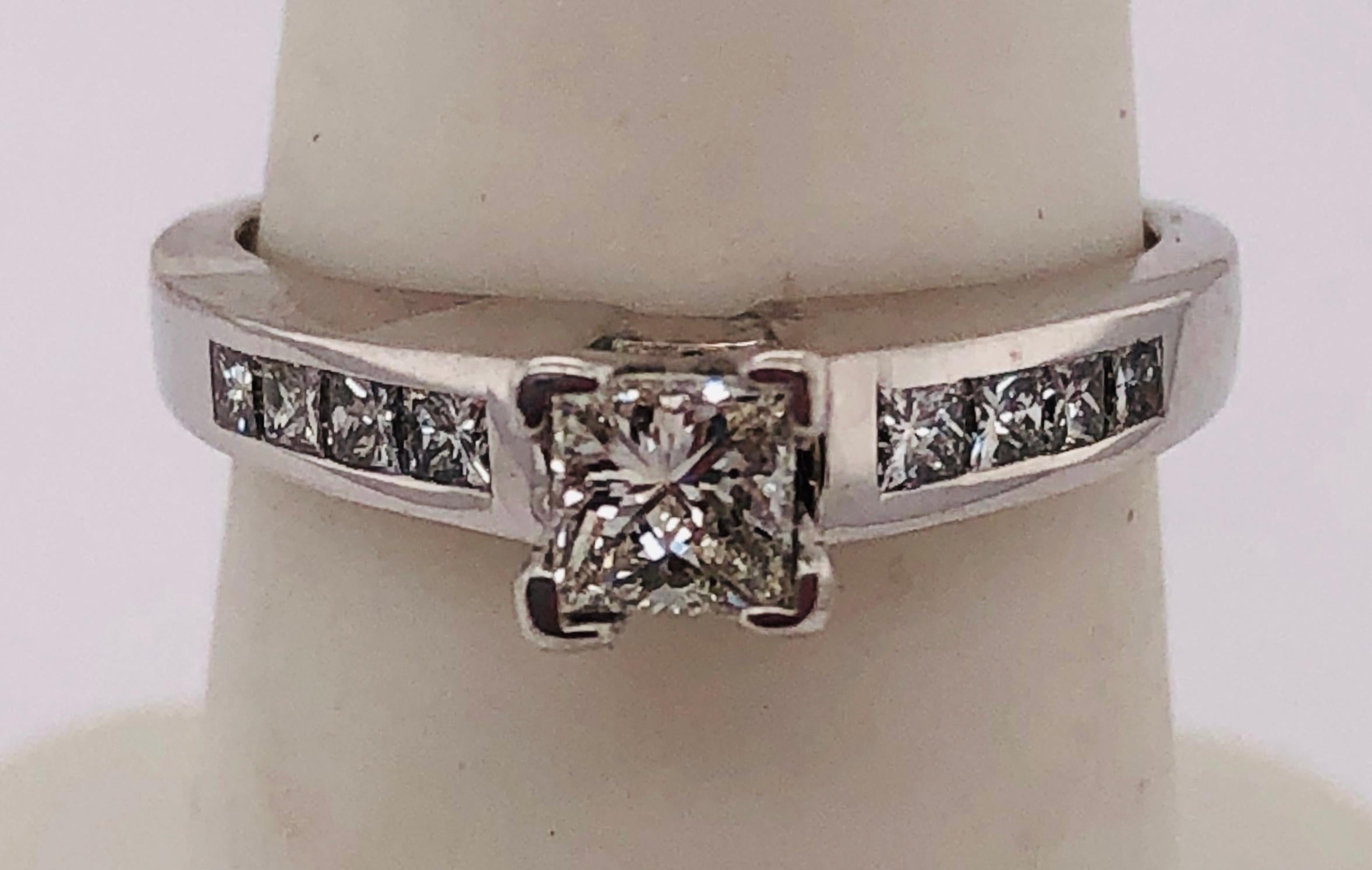 Women's or Men's 14 Karat White Gold Diamond Engagement Ring 1.40 Total Diamond Weight For Sale