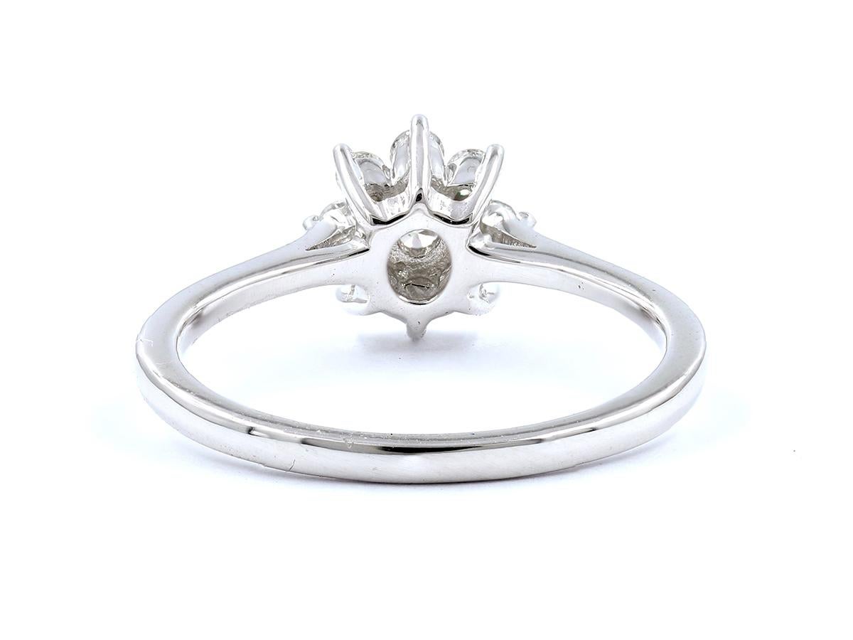 14KT Weißgold Diamant Blume Cluster Ring Damen im Angebot