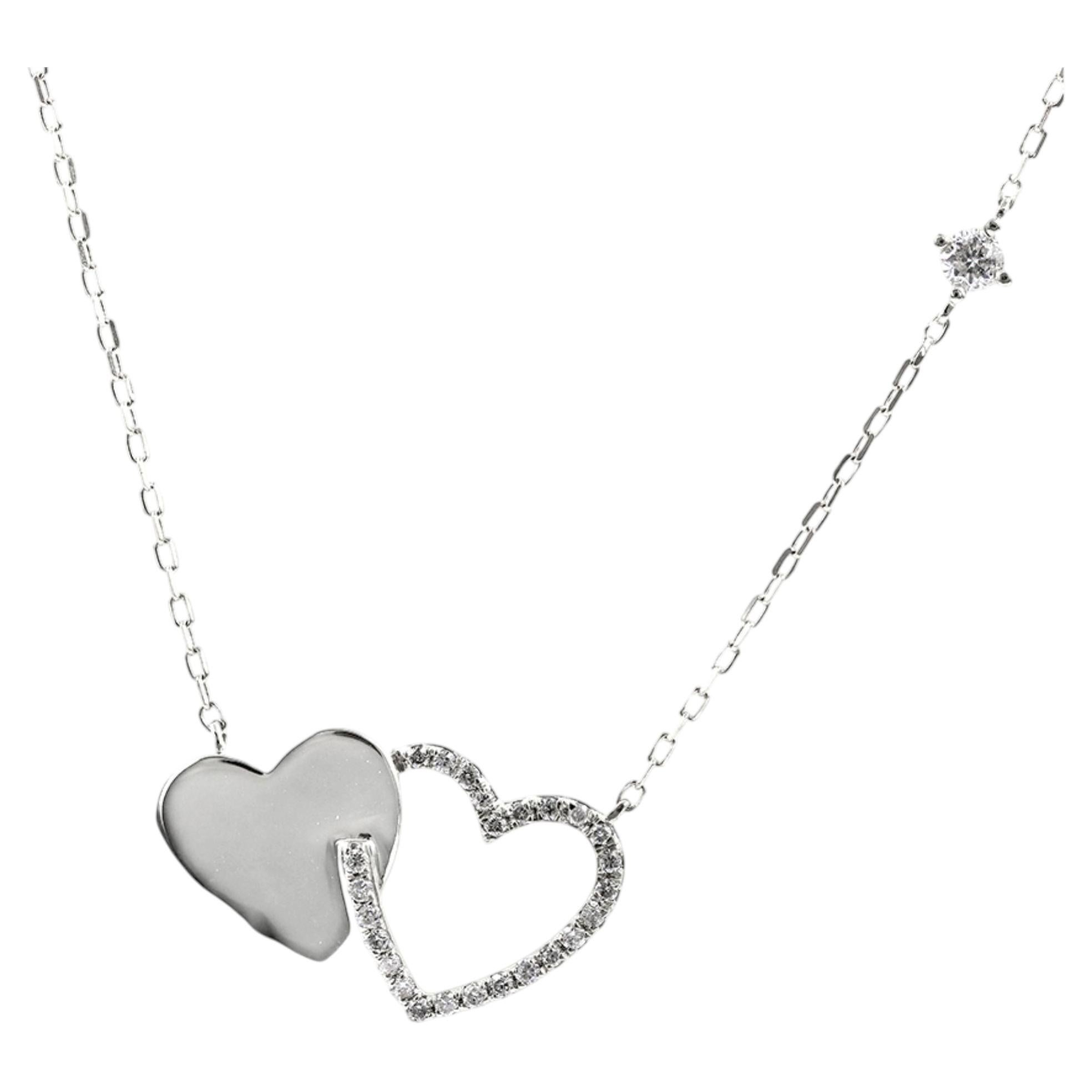Collana con ciondolo a doppio cuore con diamanti intrecciati in oro bianco 14KT in vendita