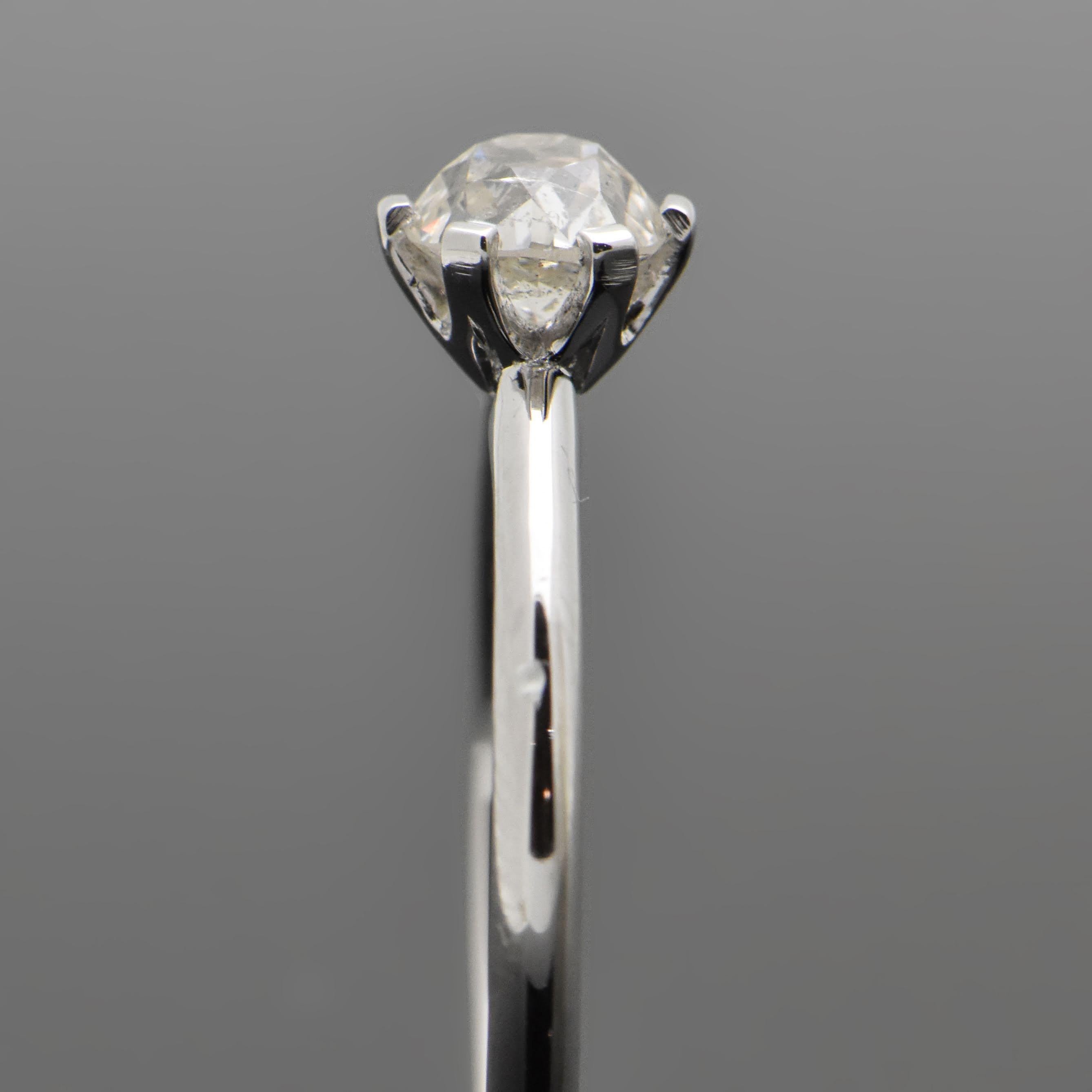 14kt White Gold Diamond Ring In New Condition For Sale In Los Angeles, CA