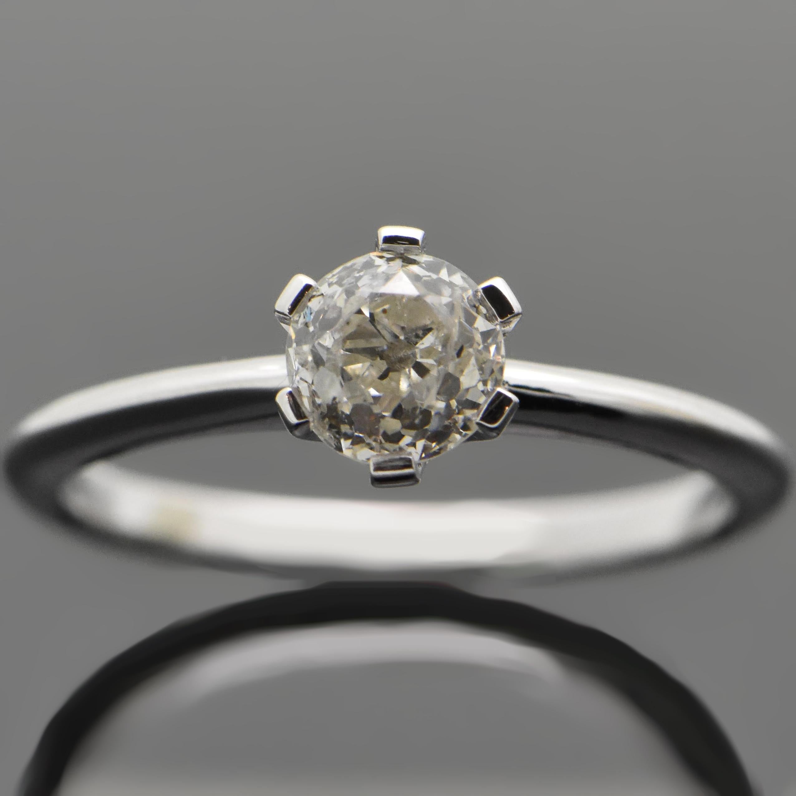 14kt White Gold Diamond Ring For Sale 1
