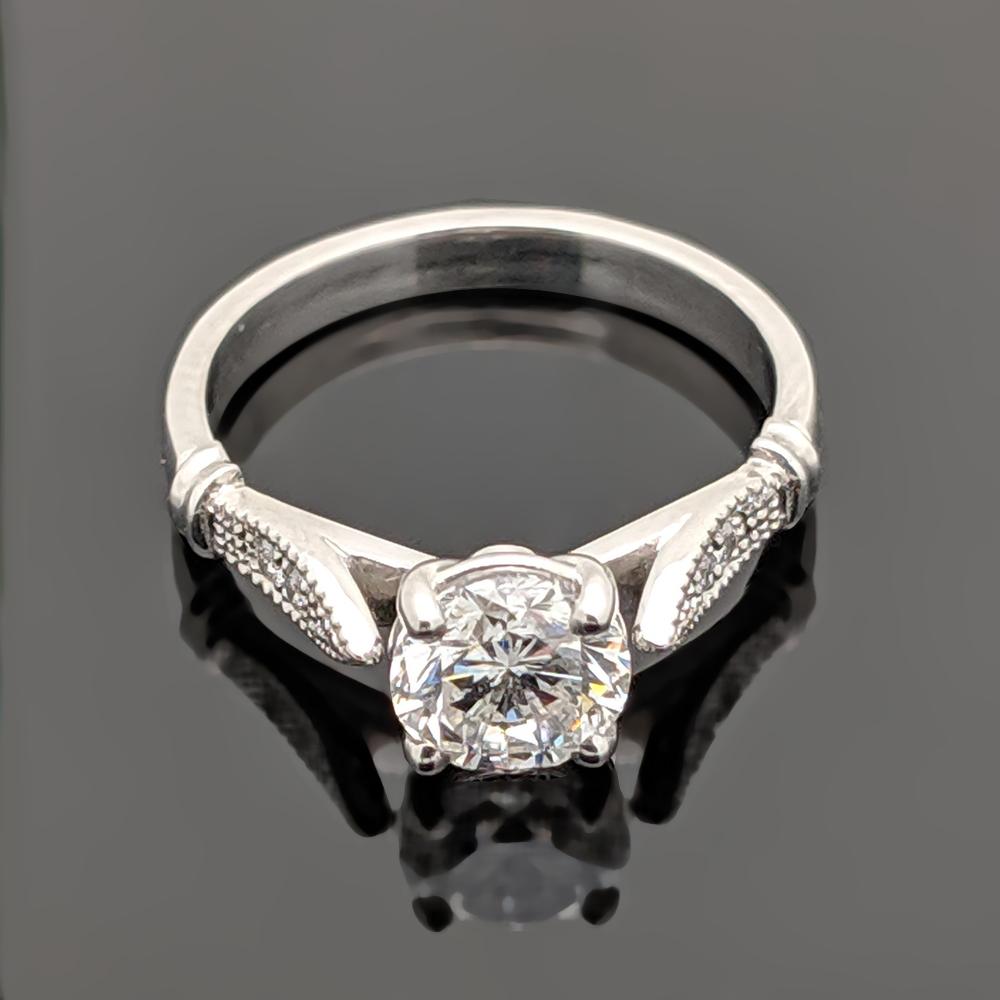 14kt White Gold Diamonds Ring For Sale 1