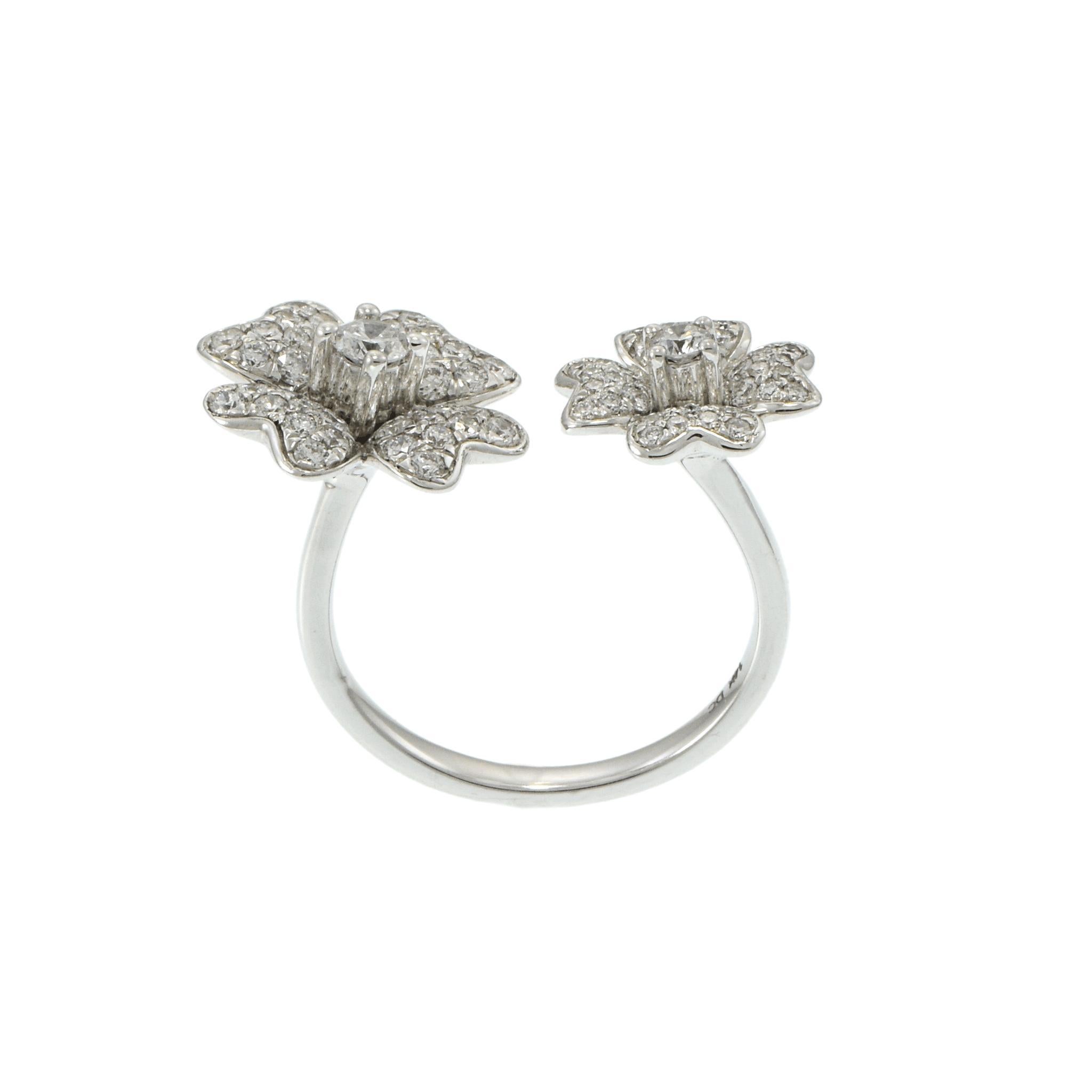 Bague à double fleur en or blanc 14 carats Pour femmes en vente