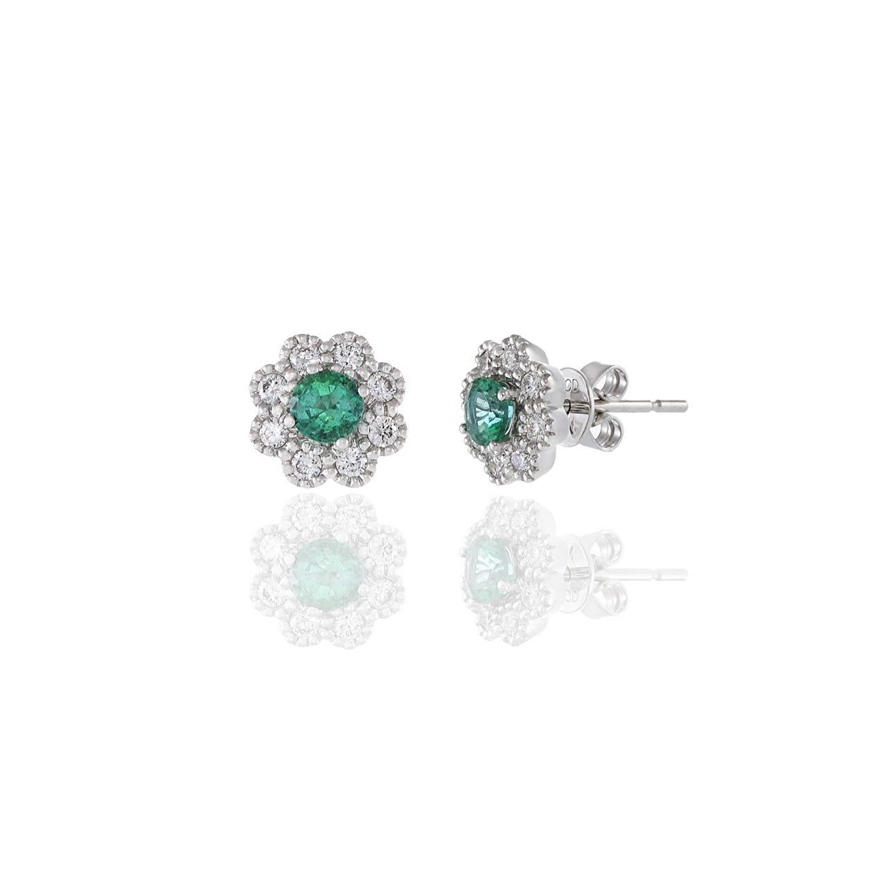 14KT White Gold Emerald And Diamond Flower Earrings In New Condition In New York, NY