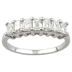 14KT Weißgold Smaragdschliff-Diamantring Sieben-Stein-Band