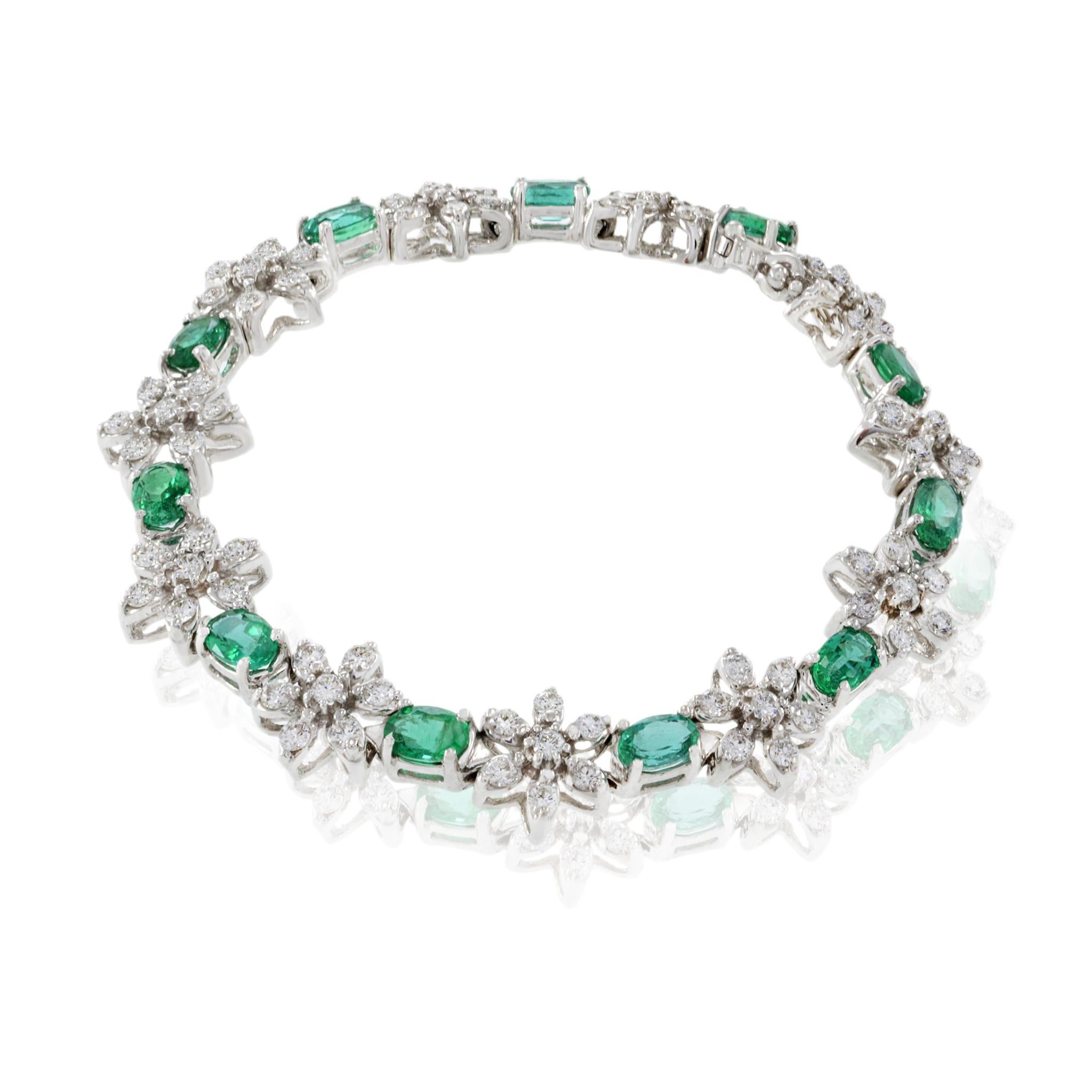 Bracelet en or blanc 14KT Emeraude Diamant Neuf - En vente à New York, NY