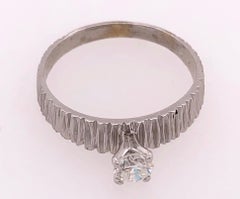 14 Karat Weißgold Verlobungsring 0,50 Gesamtgewicht Diamant
