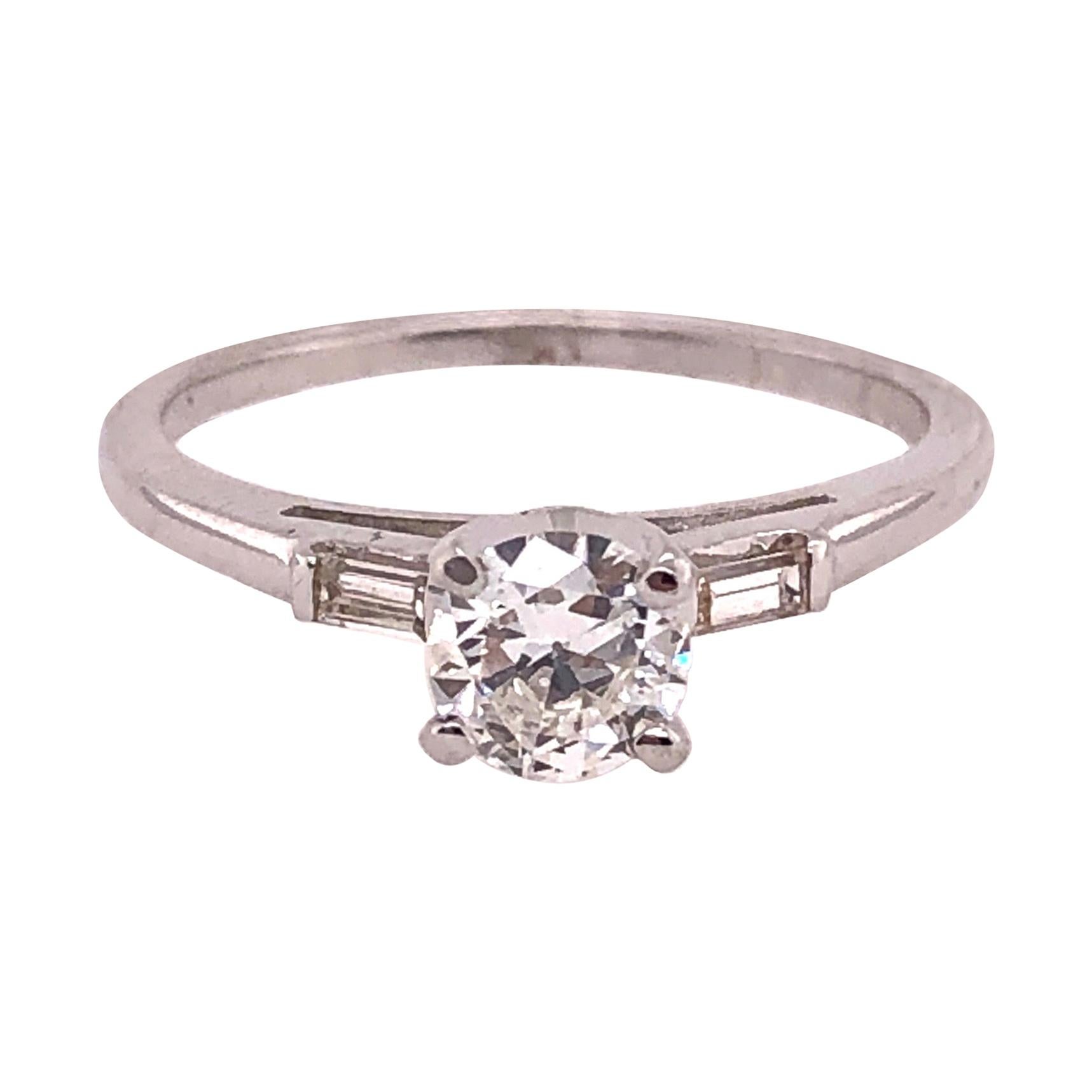 Anillo de compromiso de oro blanco de 14 quilates 0,75 peso total de diamantes