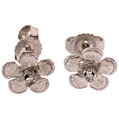 14 Karat White Gold Flower Stud Earrings with Round Diamond