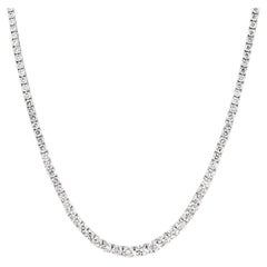 Collar «Tennis Riviera» de oro blanco de 14 quilates con diamantes de tamaño gradual, 12,53 quilates