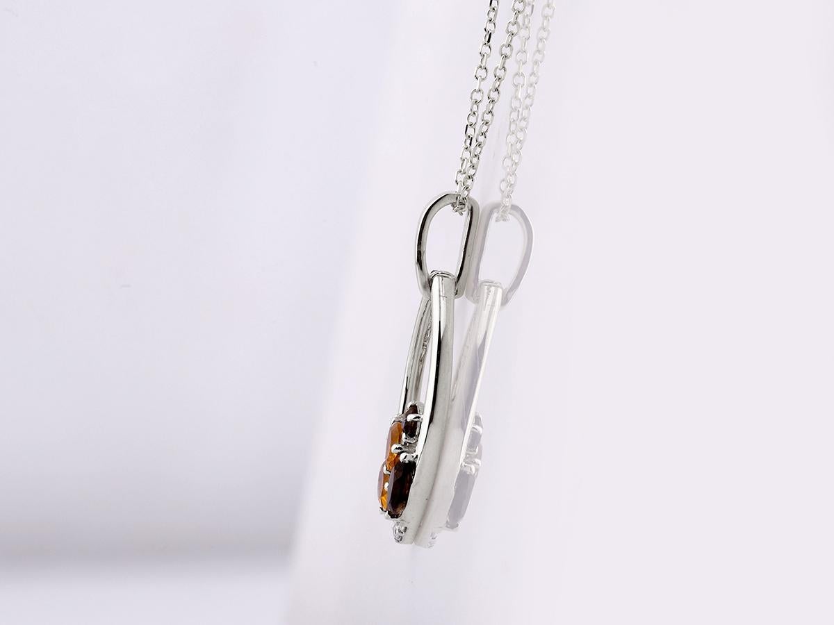 Pendentif en or blanc 14KT avec pierres mixtes et diamants Pour femmes en vente