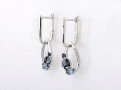 Orecchini pendenti in oro bianco 14KT con topazio blu sfumato e diamanti