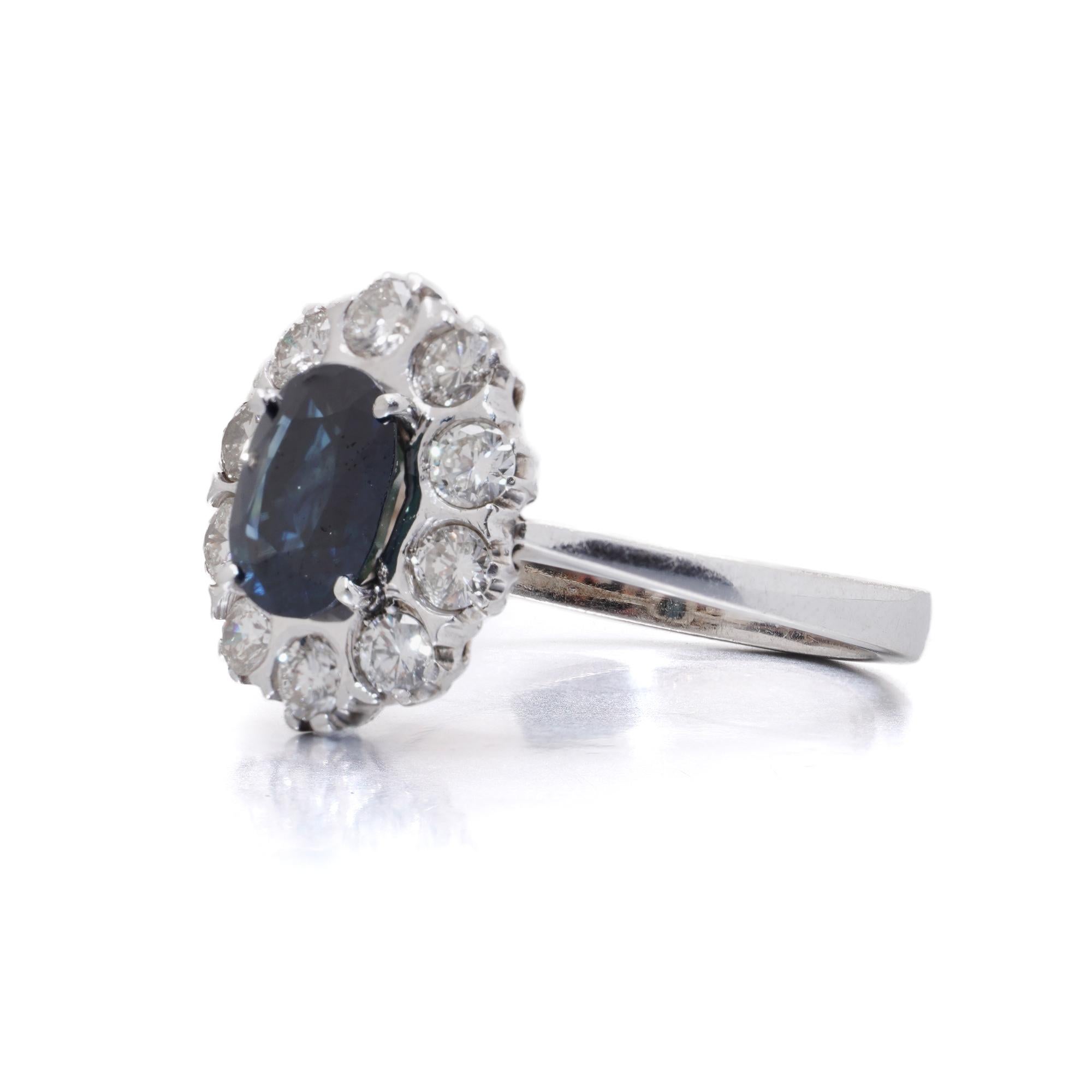 14kt Weißgold Natürlicher Saphir und Diamant Cluster Ring Damen im Angebot
