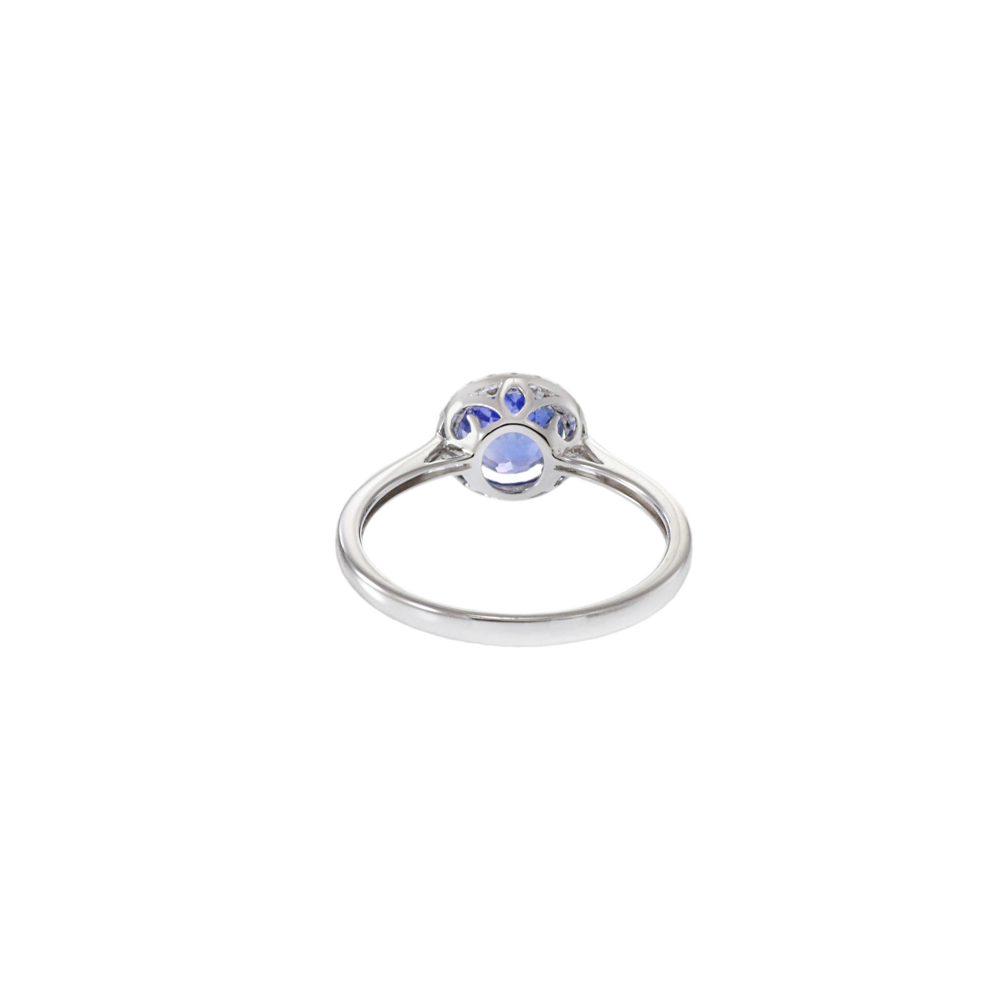 Anello aureola ovale con tanzanite e diamante in oro bianco 14KT in vendita 5