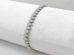 14KT White Gold Pave Diamond 2.09 Cts Pear-Shaped Teardrop Link Bracelet