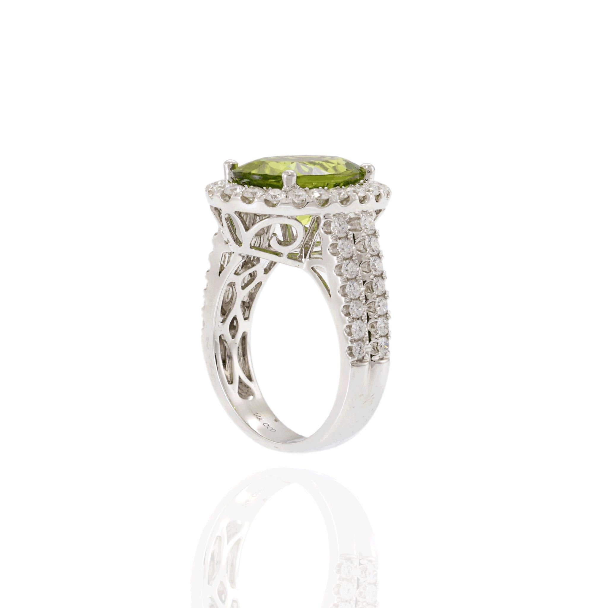 14KT White Gold Peridot and Diamond Ring For Sale 1