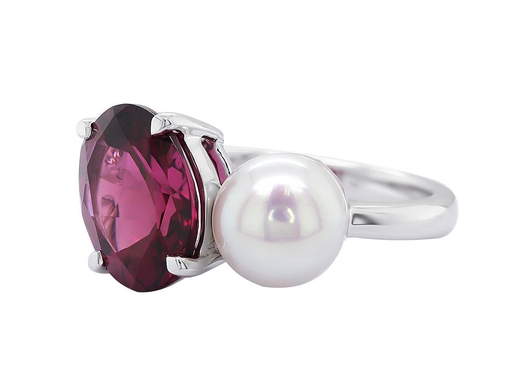 Taille ovale Bague Toi et Moi en or blanc 14kt grenat rhodolite et perle en vente