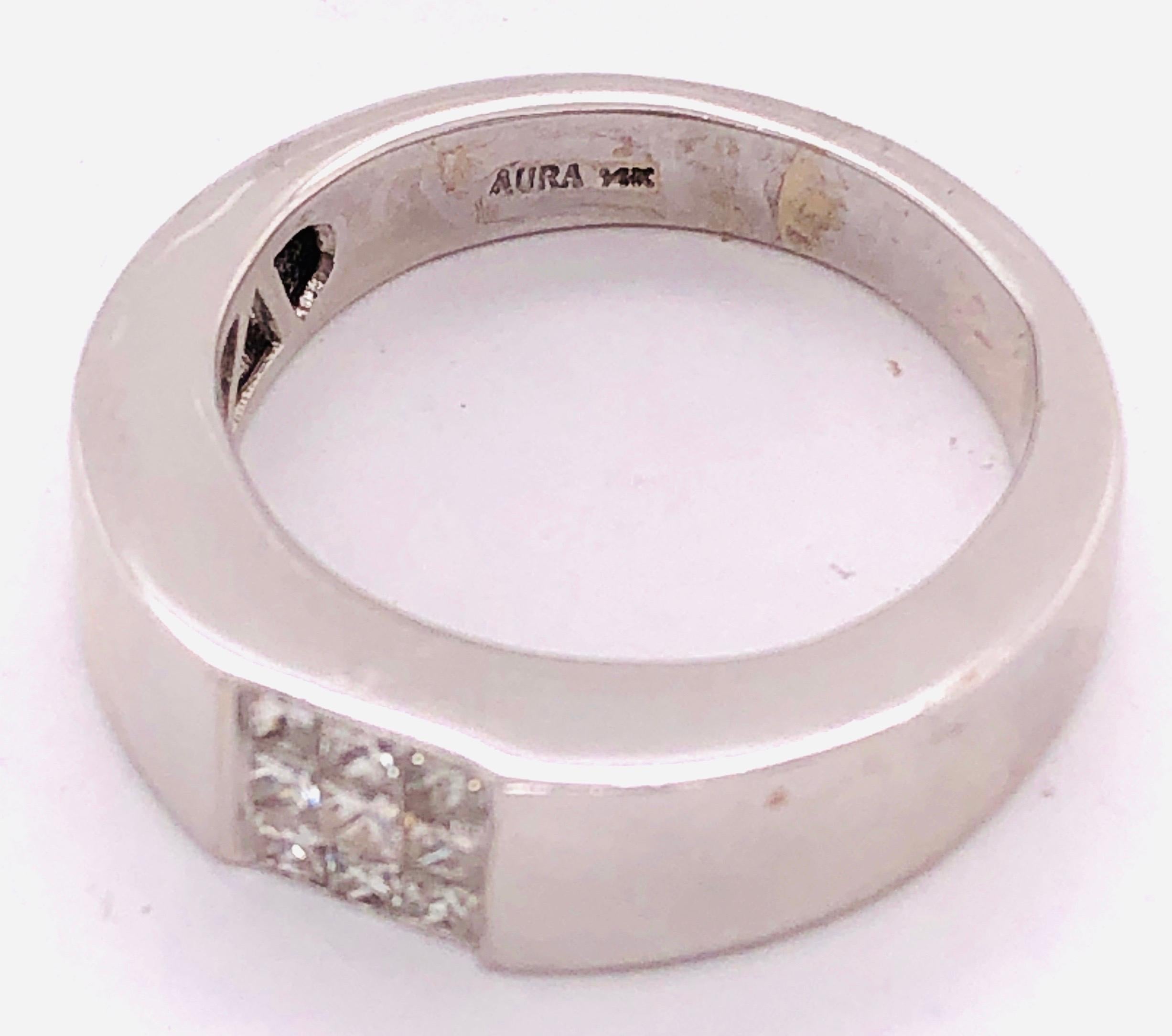 14 Karat White Gold Ring or Wedding Band with 9 Diamond Cluster For Sale 5