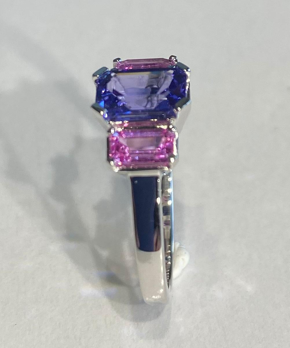 Ring aus 14 Karat Weißgold mit Tansanit und rosa Saphir im Angebot 4