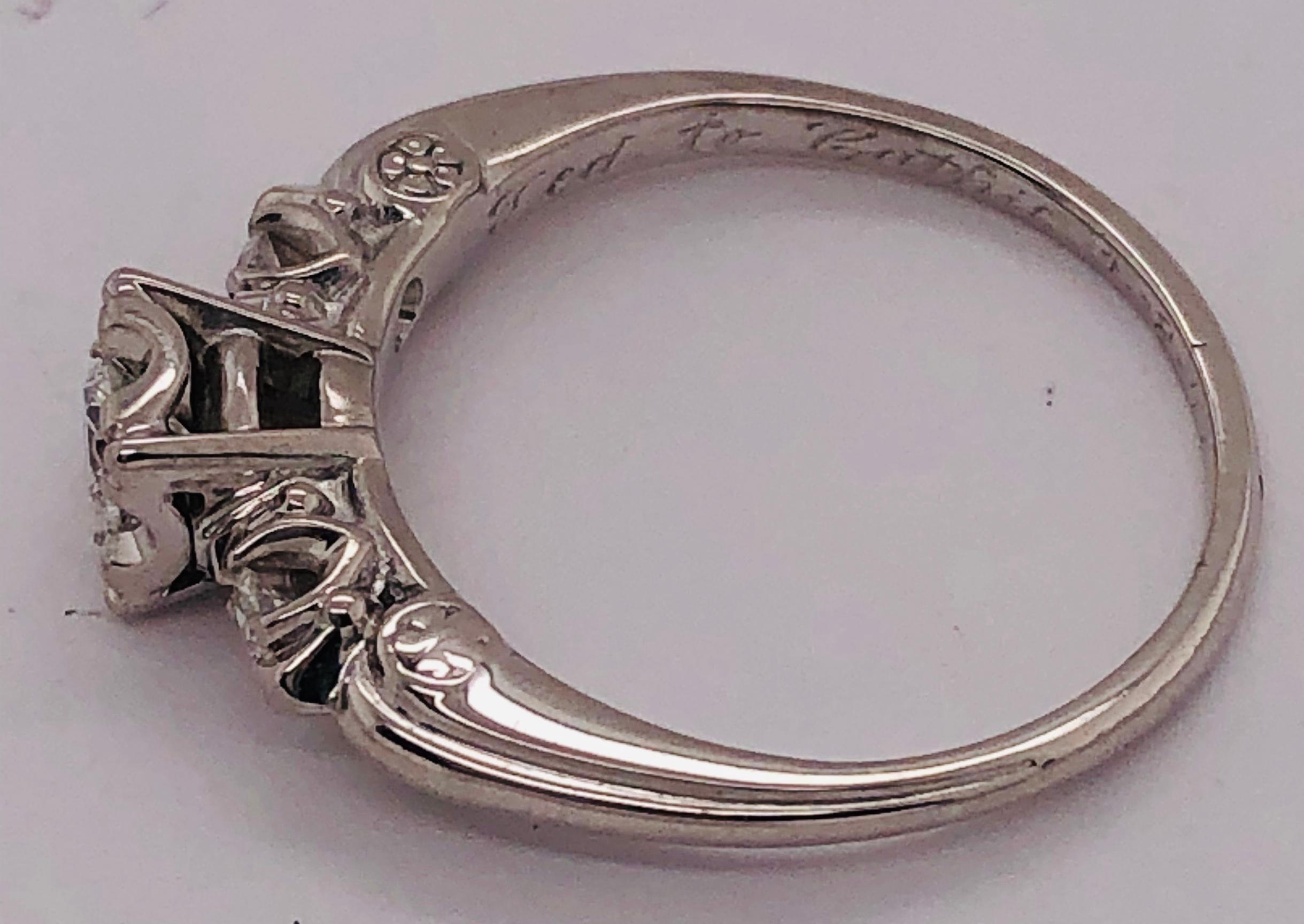 14 Karat White Gold Ring with Diamond For Sale 4