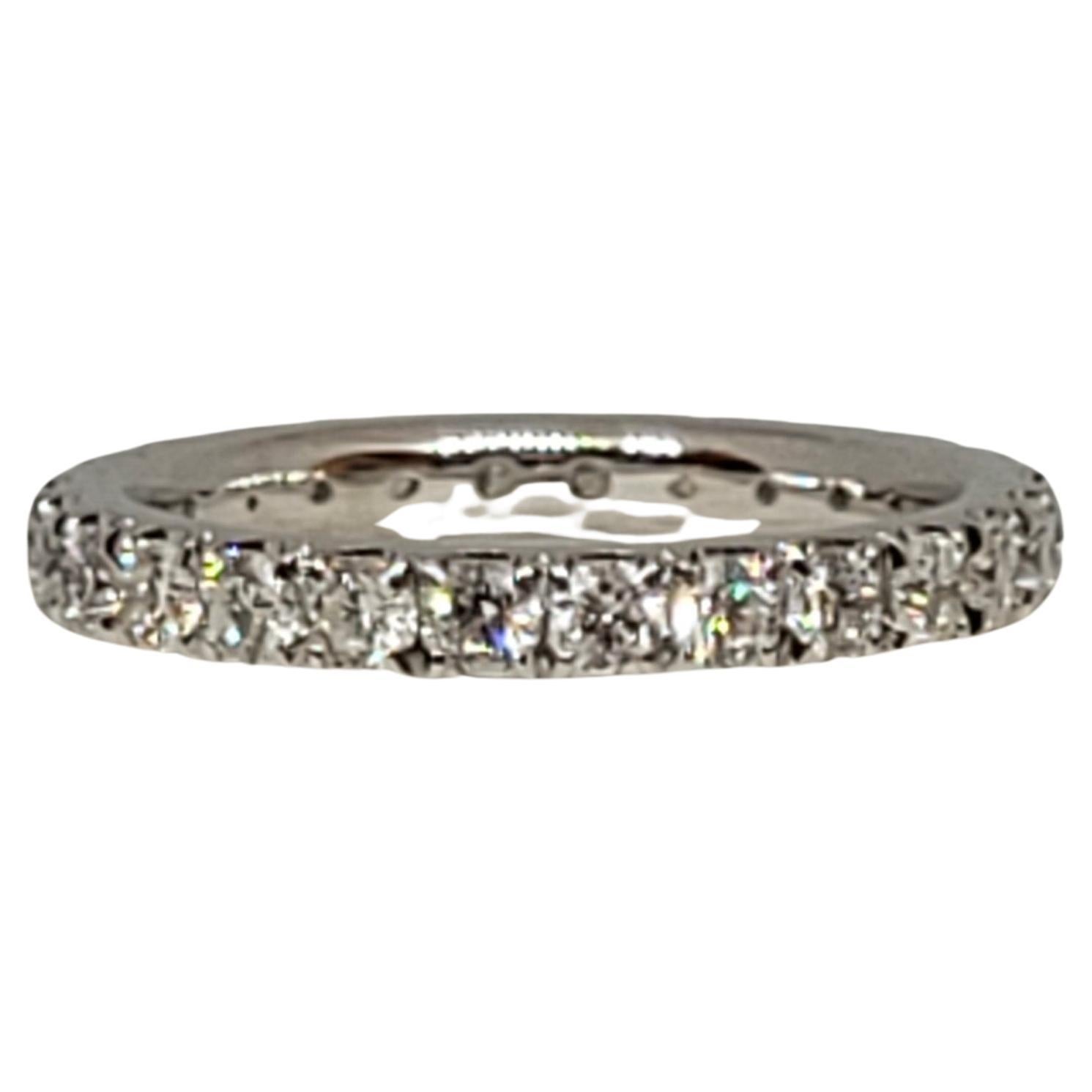 14kt White Gold Round Brilliant Diamond Eternity Ring, Approx .88cttw For Sale