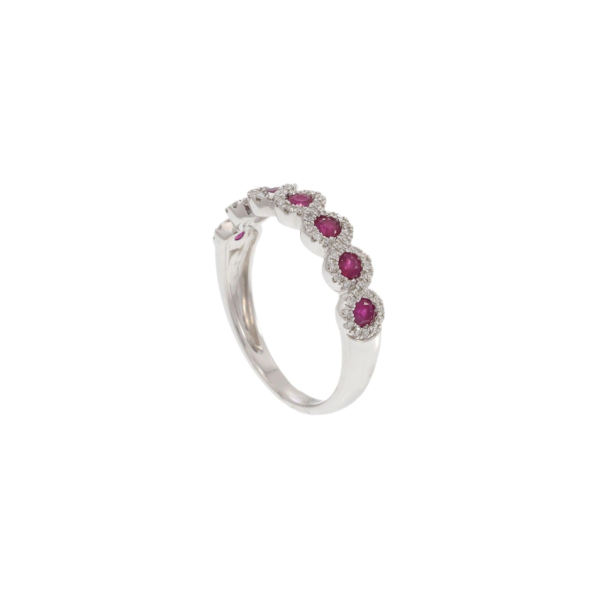 14KT White Gold Round Cut Diamond and Ruby Ring In New Condition In New York, NY