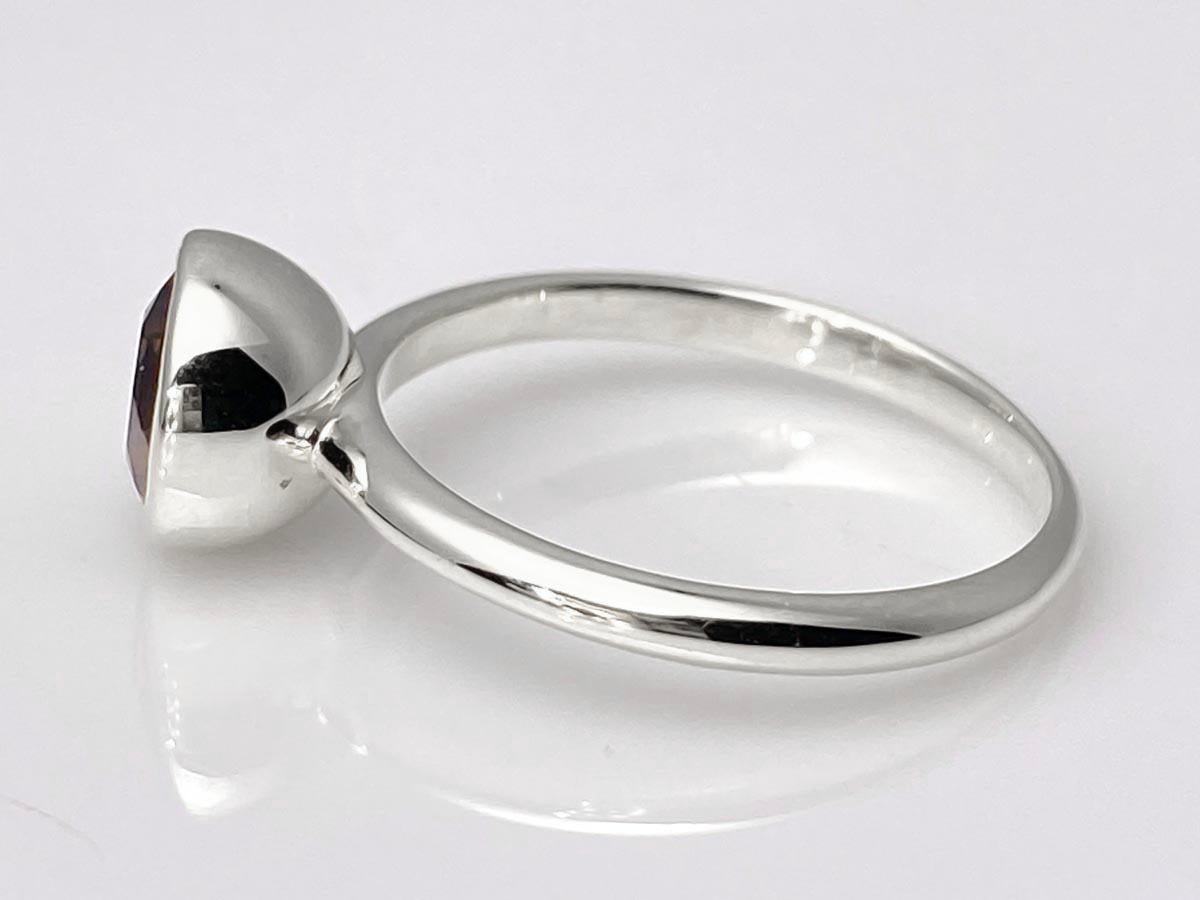 Anillo biselado de cuarzo ahumado redondo de oro blanco de 14 quilates Eduardiano en venta