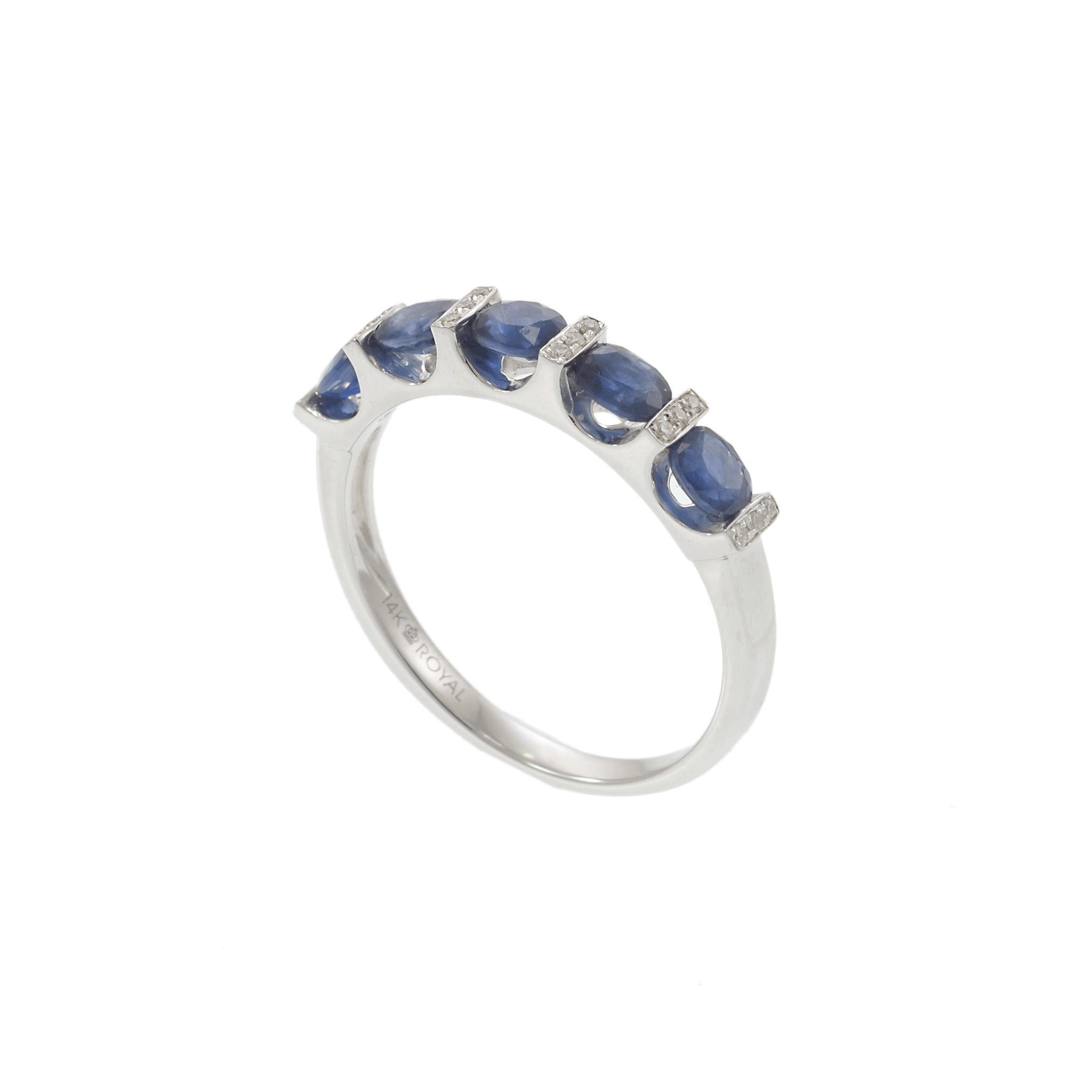 Taglio ovale Anello alternato con zaffiro e diamante in oro bianco 14KT in vendita