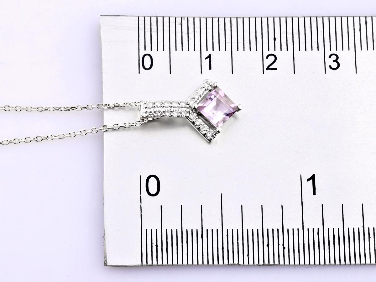 Taille brillant Pendentif pendentif carré en or blanc 14KT avec améthyste et diamant en vente