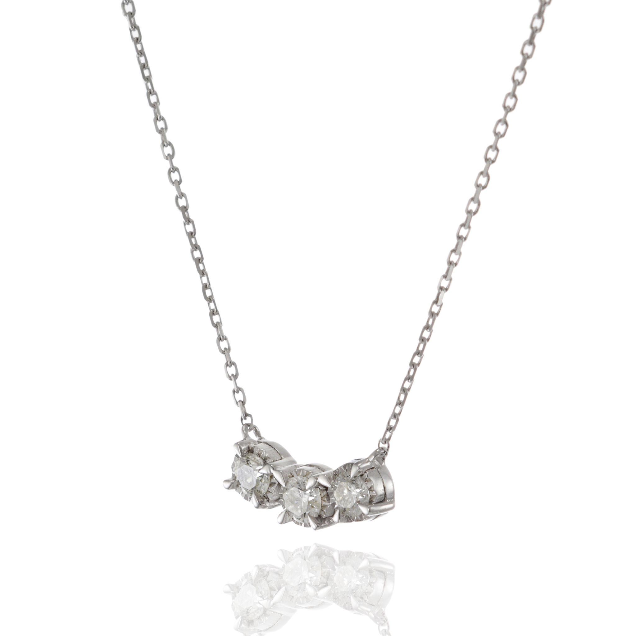Taglio rotondo Collana con tre pietre e diamanti in oro bianco 14KT in vendita