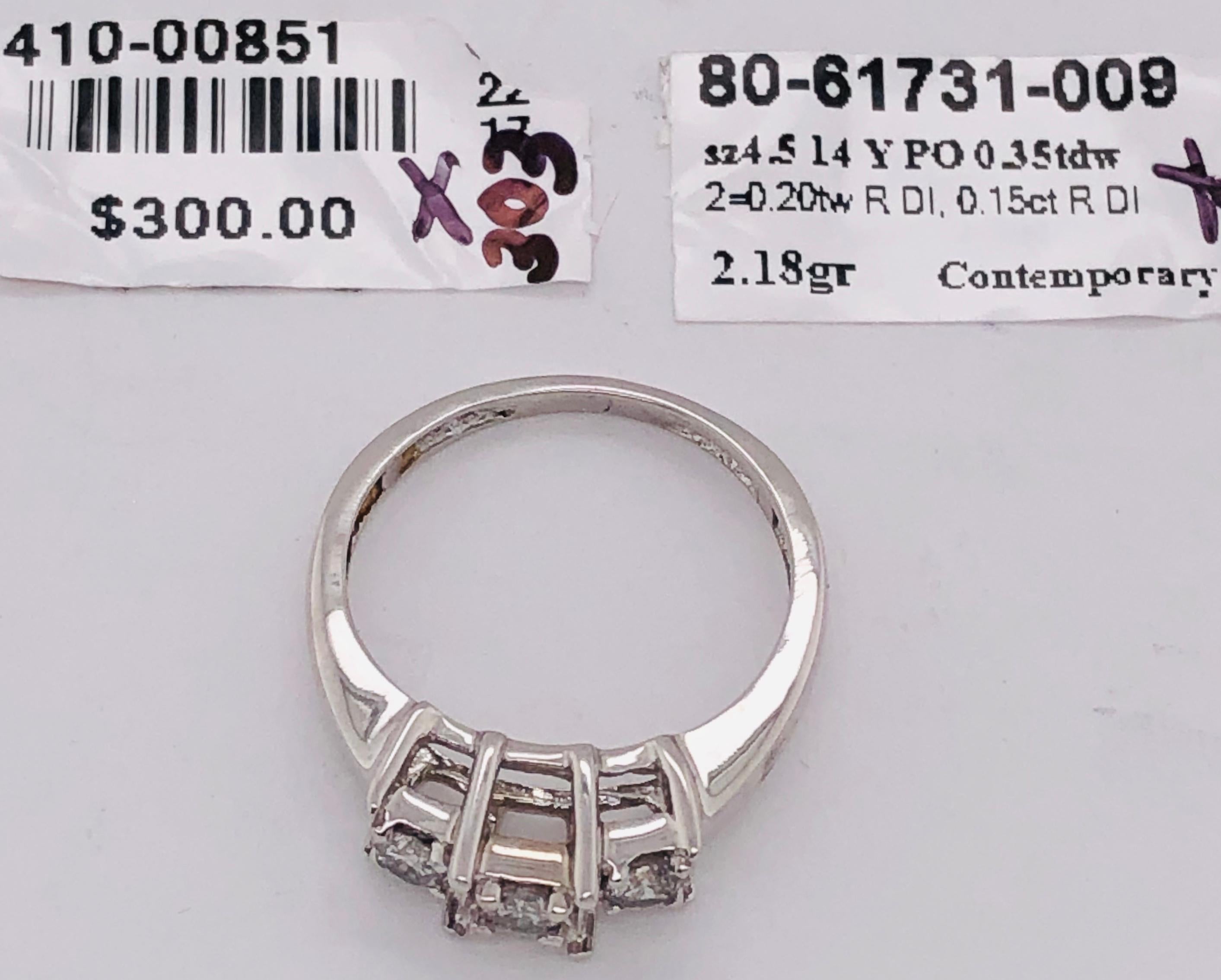 14 Karat White Gold Three-Stone Engagement Bridal Band Ring 0.20 TDW For Sale 1