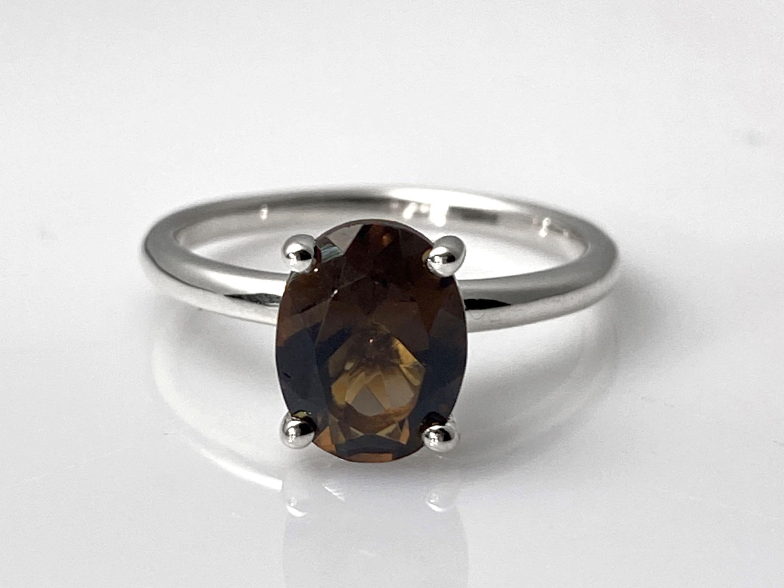 14KT Weißgold Oval Rauchquarz Ring im Angebot