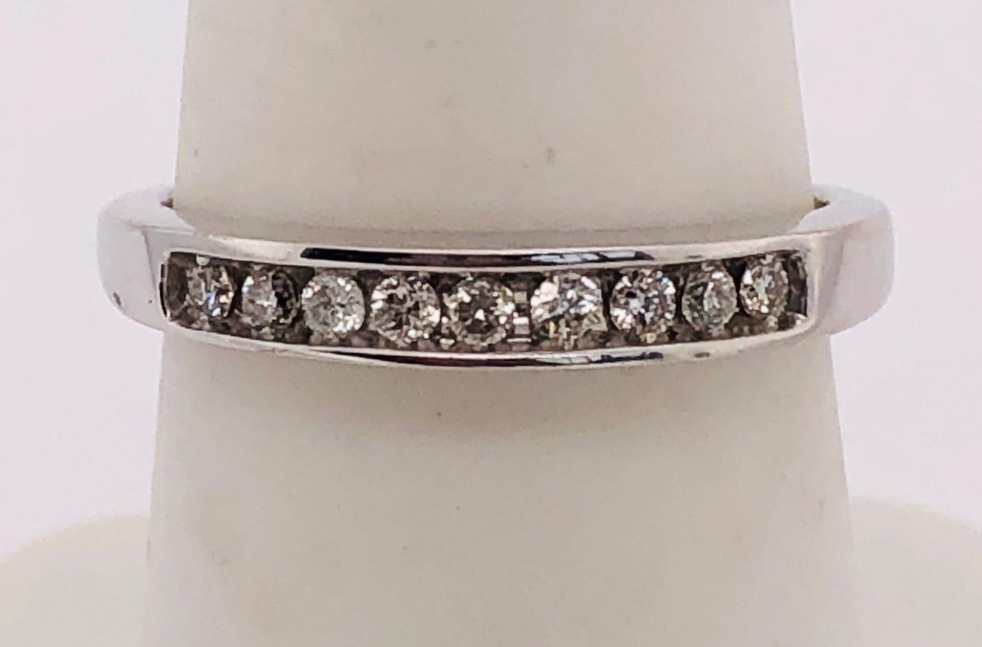 14 Karat White Gold Wedding Band Anniversary Ring with Diamonds 0.45 TDW For Sale 1