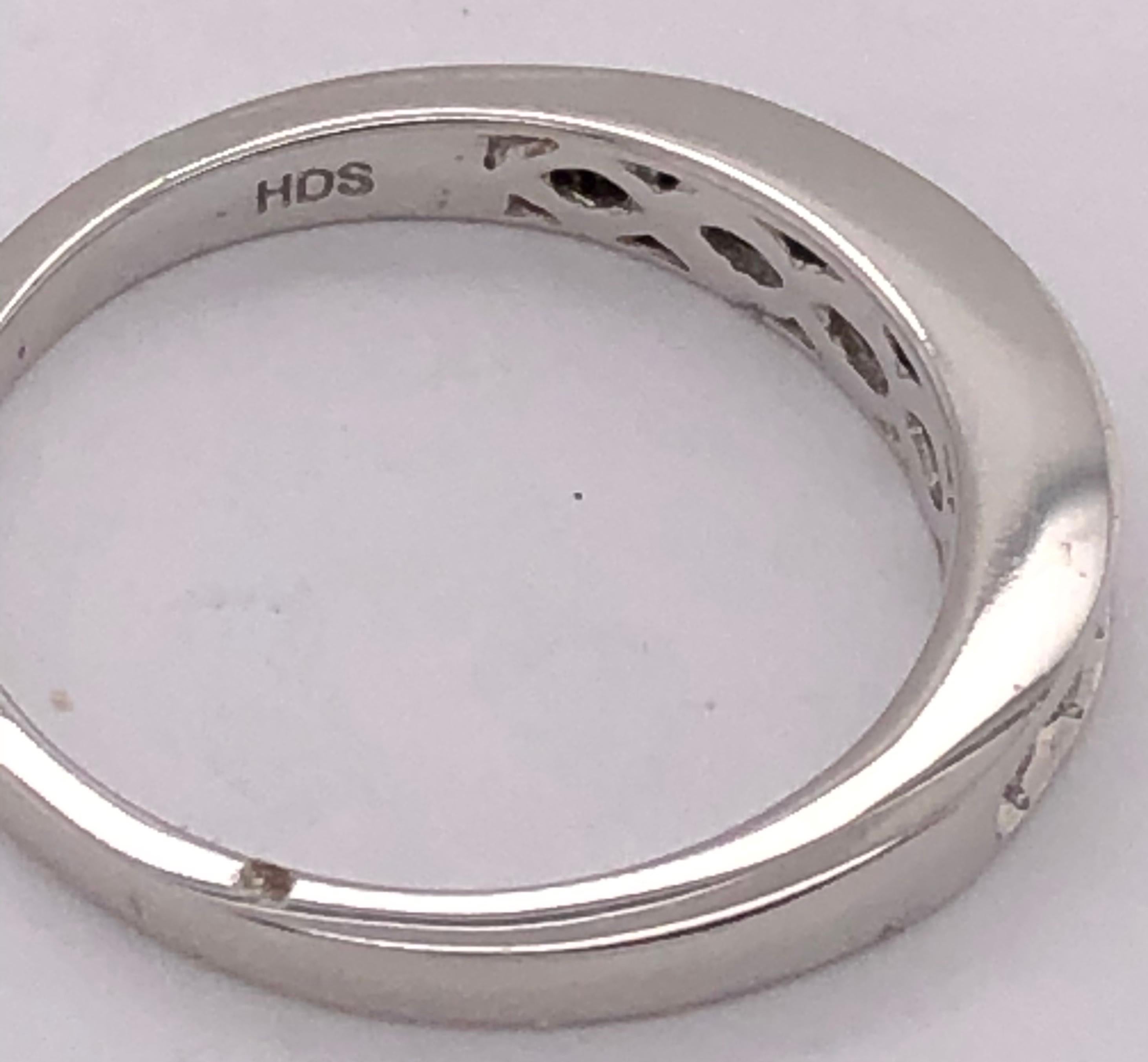14 Karat White Gold Wedding Band Anniversary Ring with Diamonds 0.45 TDW For Sale 5