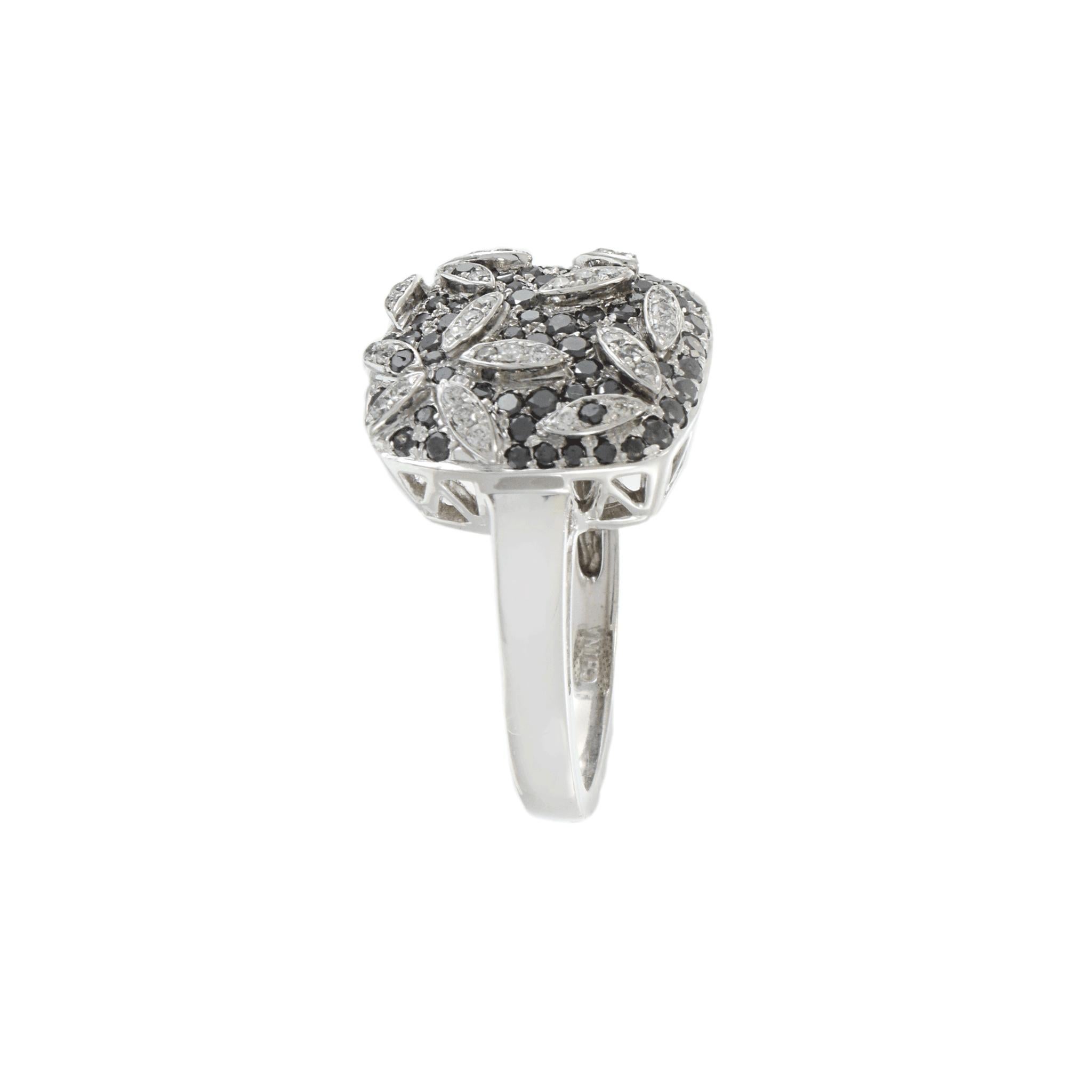 Women's 14KT White Gold White and Black Diamond Ring For Sale
