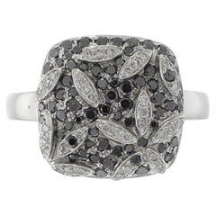 14KT Weißgold Ring mit weißen und schwarzen Diamanten