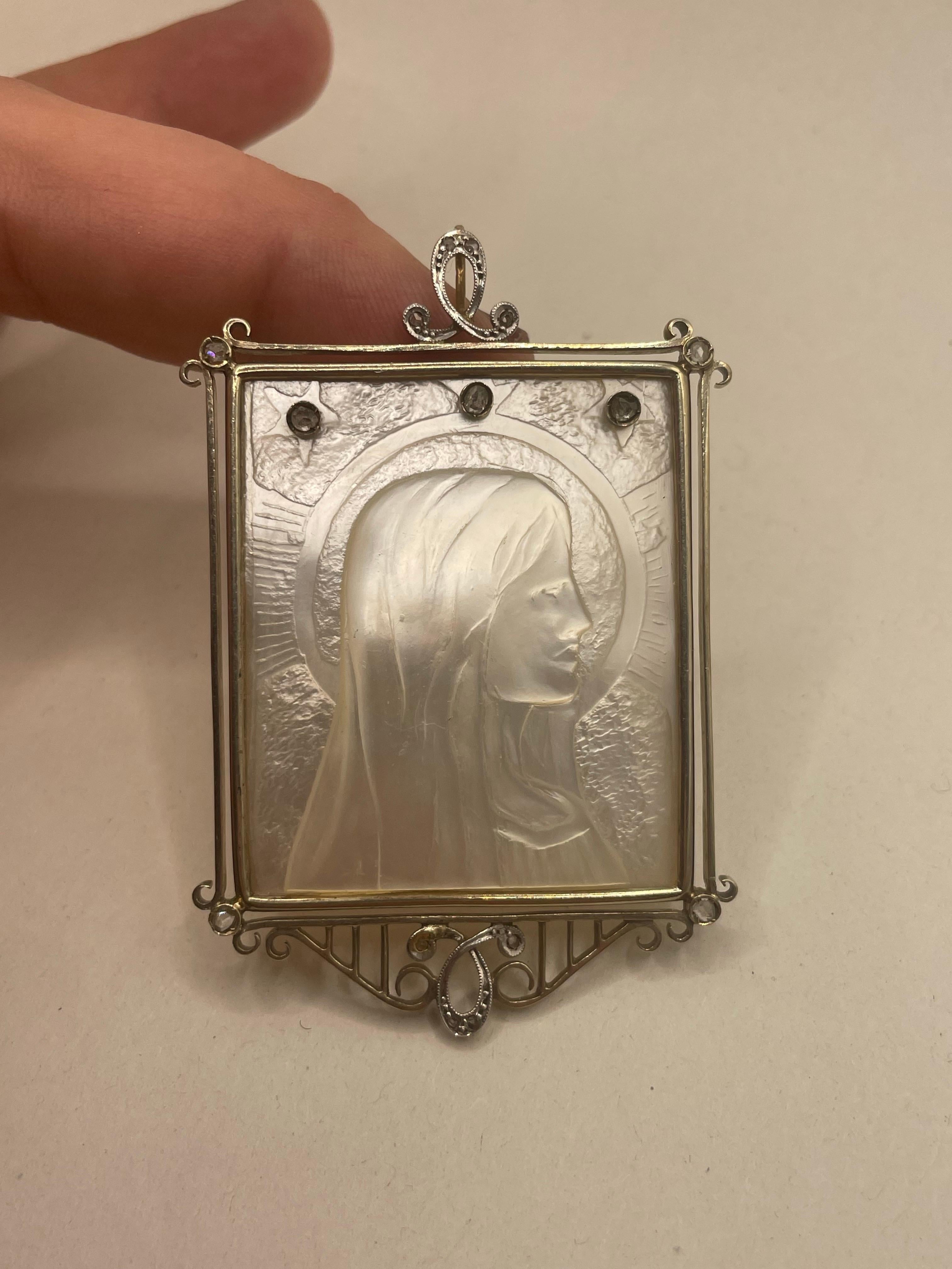14kt white & yellow gold mine cut diamonds shell cameo of woman with halo For Sale 8
