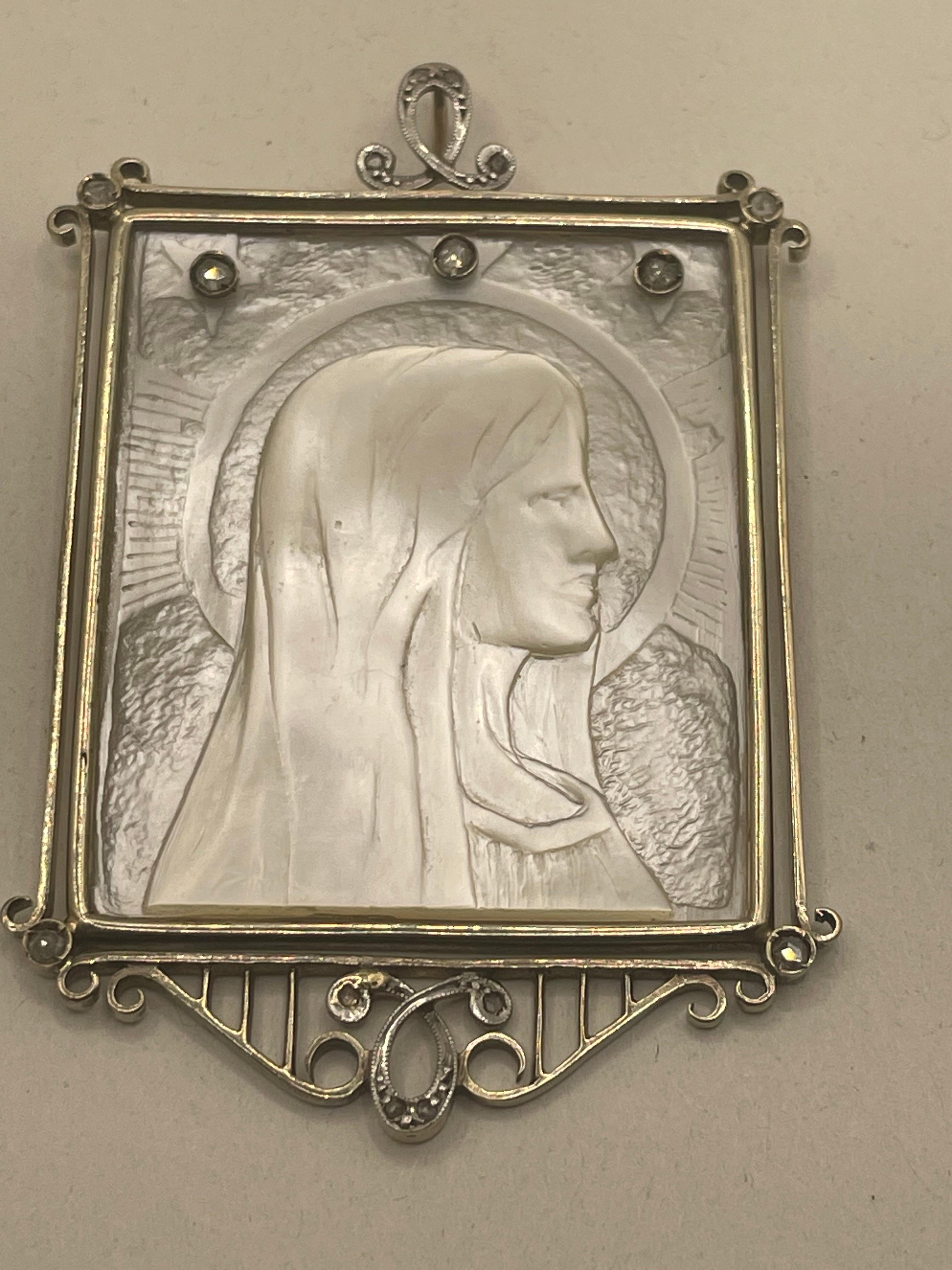 Old Mine Cut 14kt white & yellow gold mine cut diamonds shell cameo of woman with halo For Sale