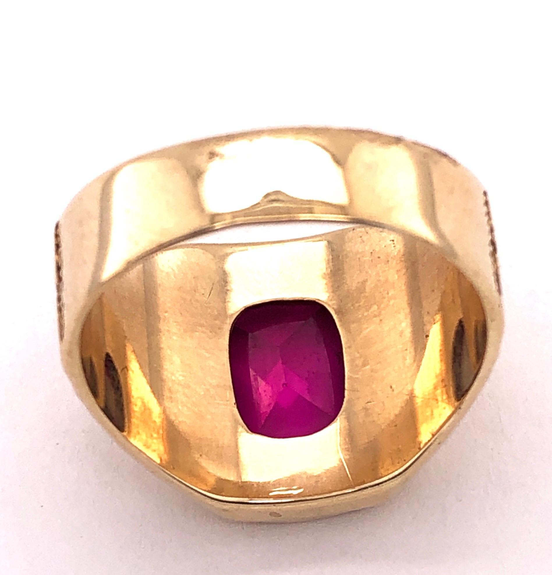 14 Karat Yellow Etched Gold and Garnet Solitaire Fashion Ring For Sale 6