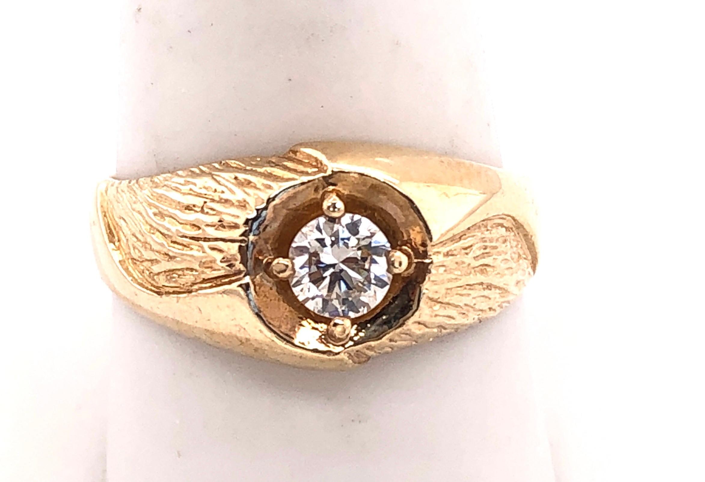Round Cut 14 Karat Yellow Etched Gold Fashion Ring with Solitaire Round Diamond For Sale