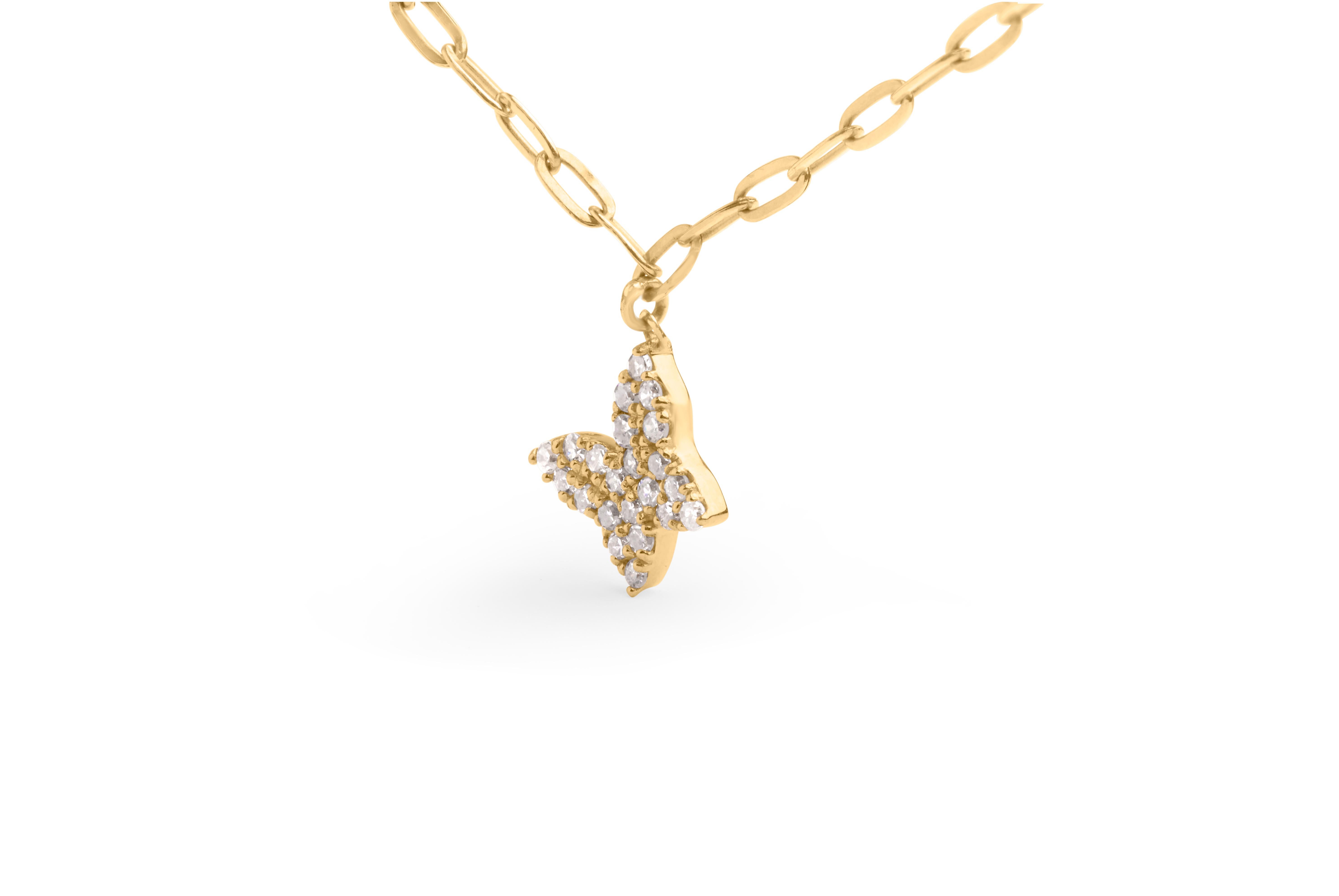 Moderno Collana in oro giallo 14KT con diamanti da 1/2 ctw con stazione a farfalla e graffetta in vendita