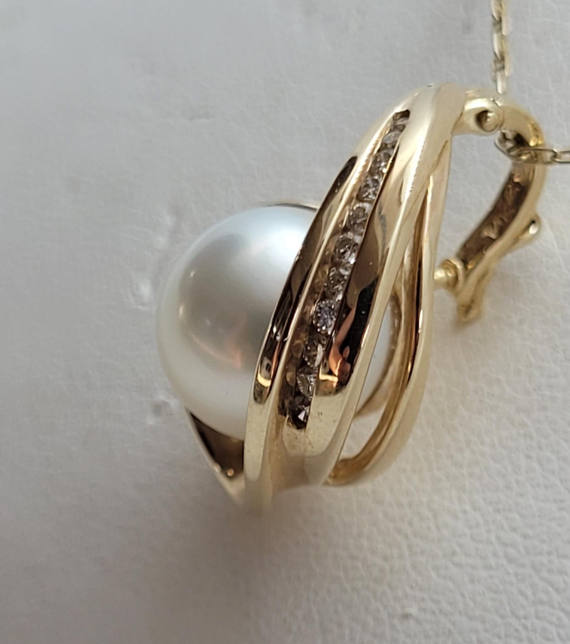 14kt Yellow Gold 11mm Cultured Pearl Diamond Enhancer .15cttw, 6.7 grammes Pour femmes en vente