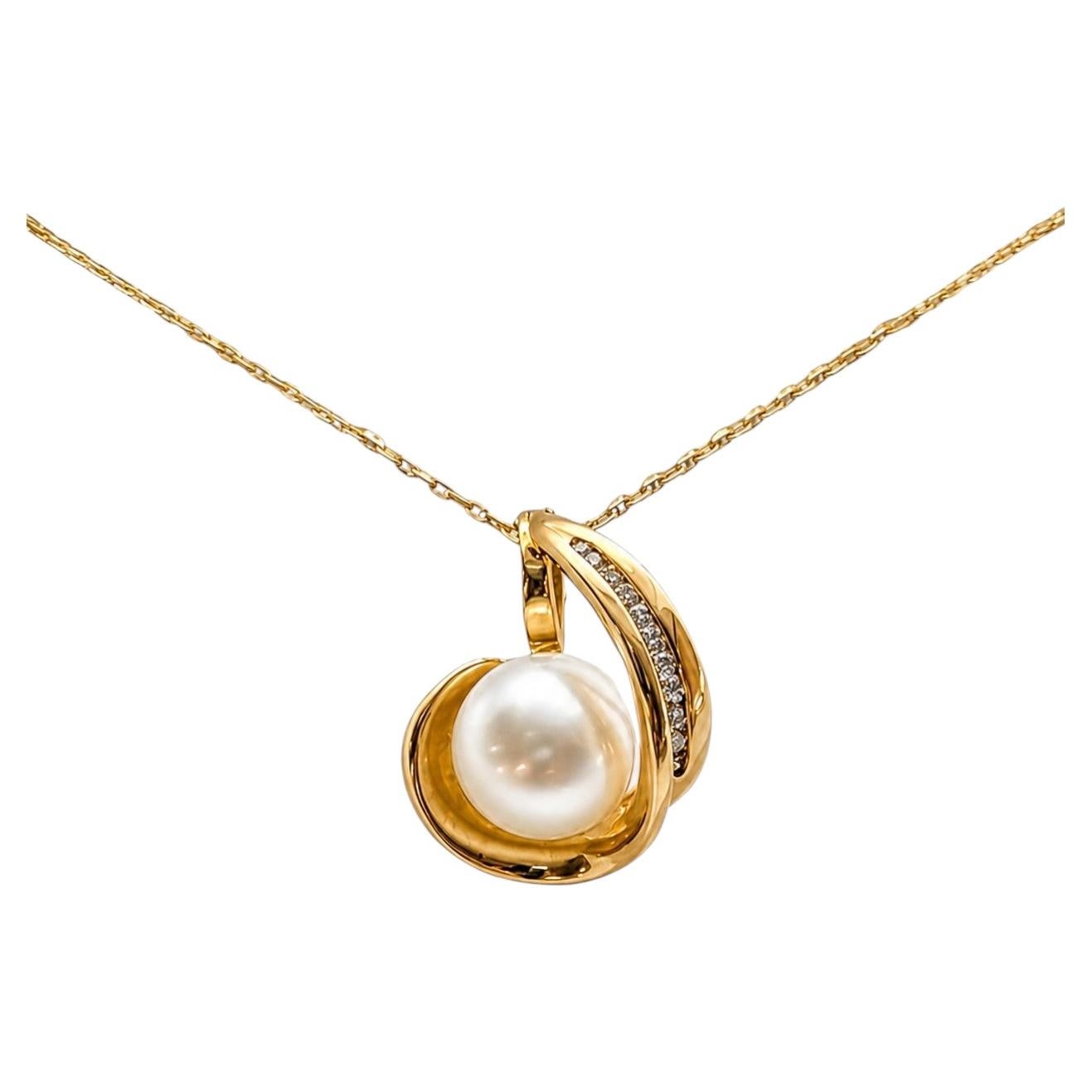 14kt Yellow Gold 11mm Cultured Pearl Diamond Pendant Enhancer .15cttw, 6.7 grams