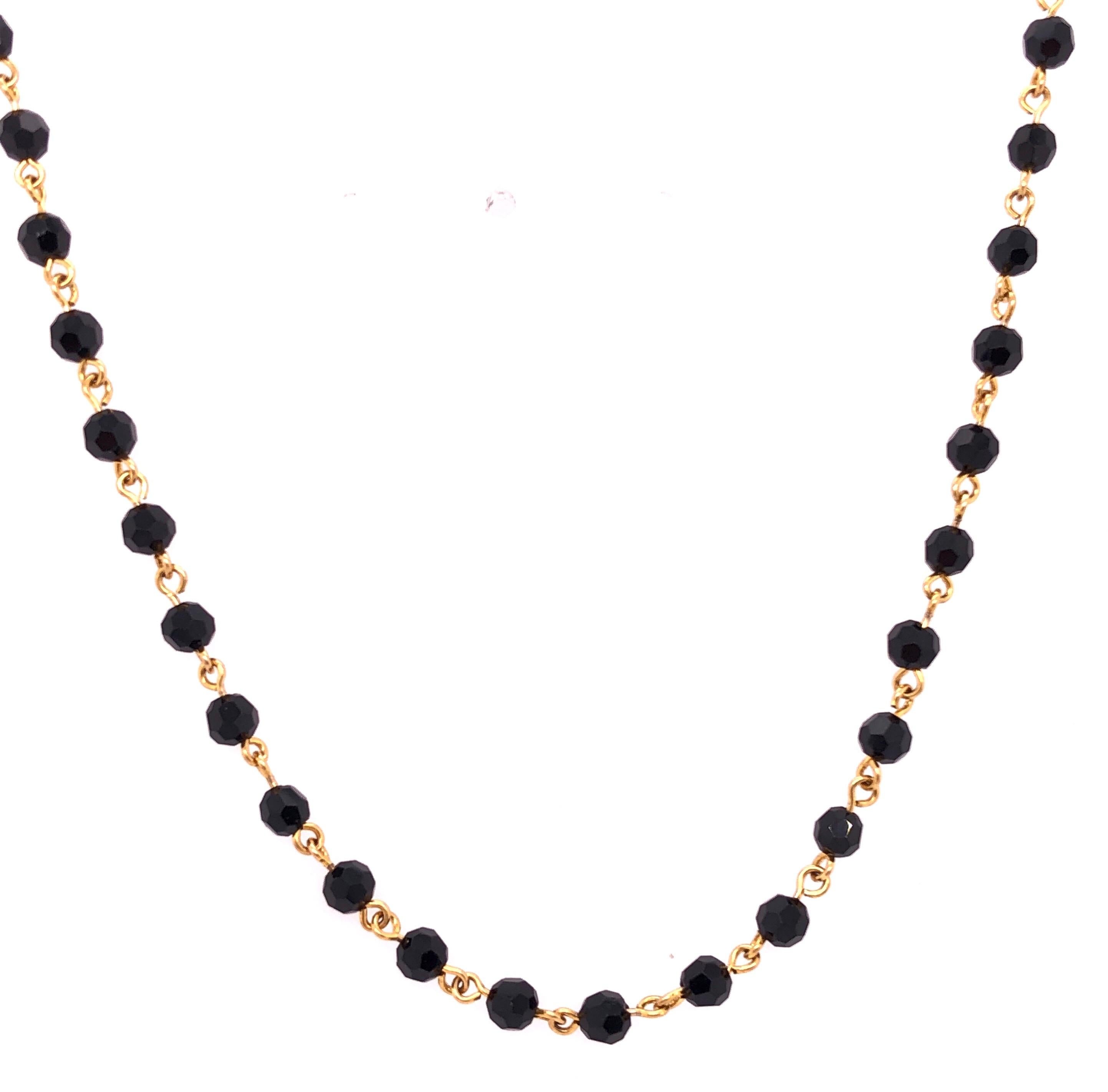 Round Cut 14 Karat Yellow Gold Onyx Necklace