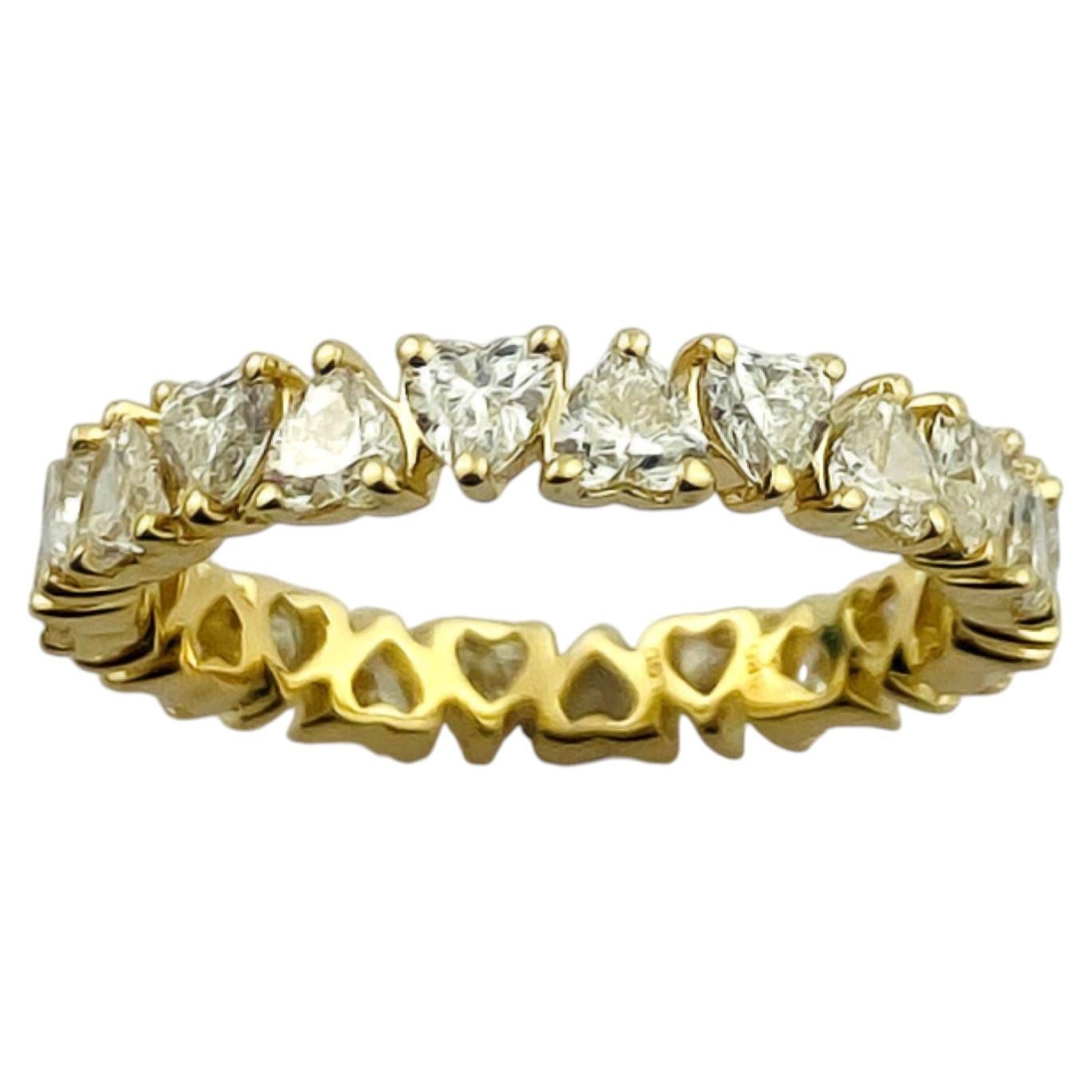 Anillo de eternidad de oro amarillo de 14 quilates con un diamante natural de 2,20 quilates tallado en forma de corazón en venta
