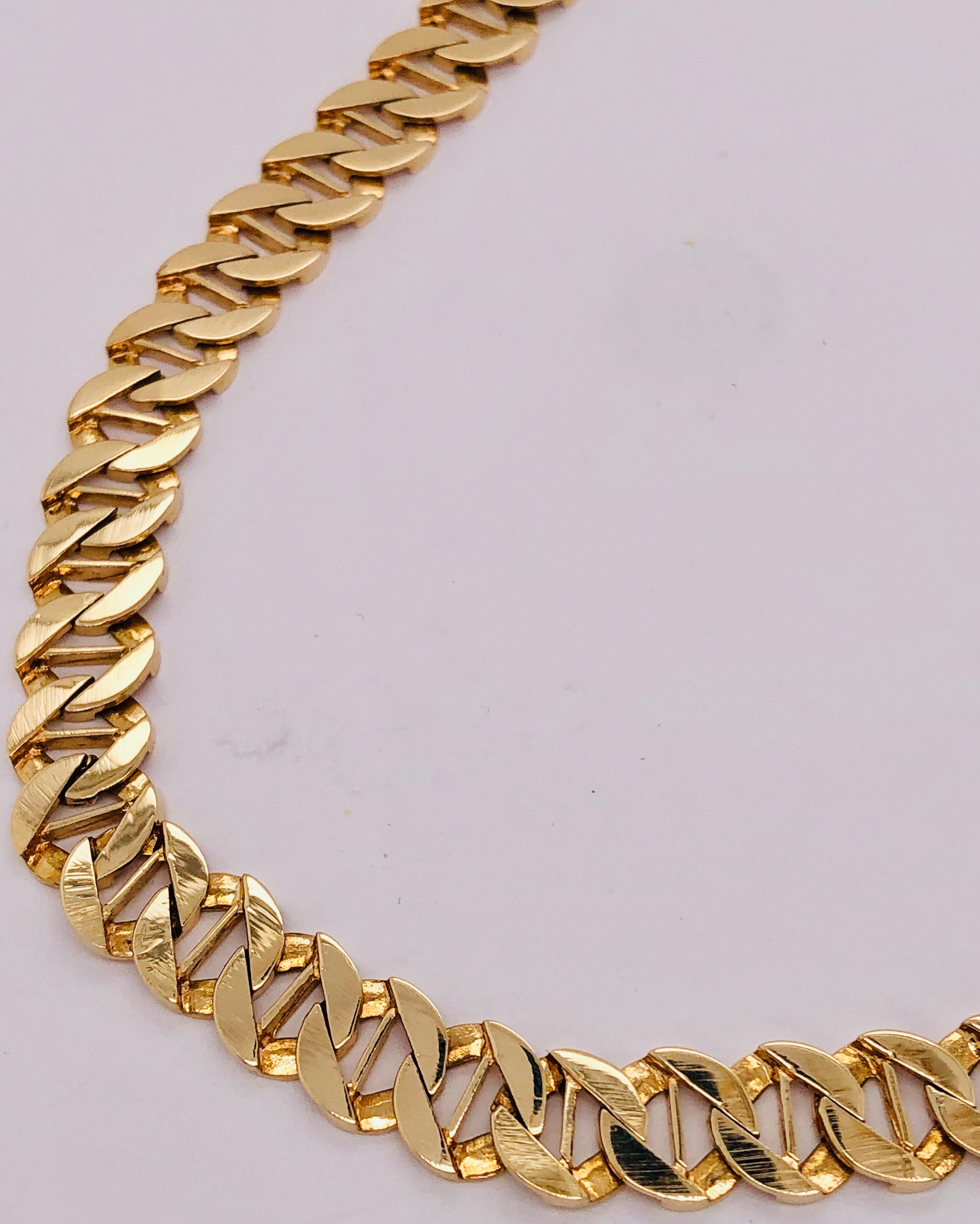14 Karat Yellow Gold Fancy Link Necklace For Sale 1
